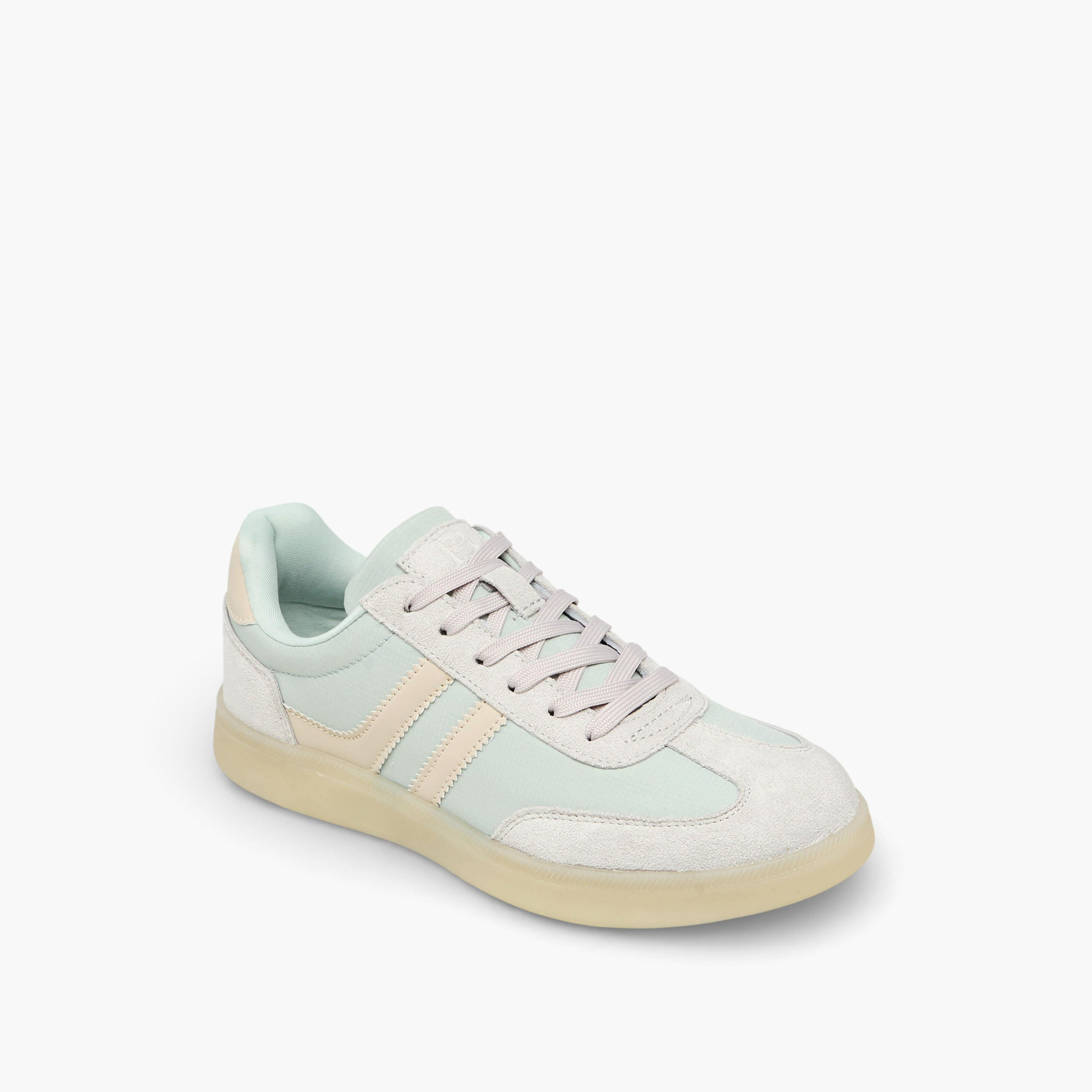 حذاء سنيكرز برباط إغلاق للنساء من فلورا بيلا-women-shoes-sneakers-image-2