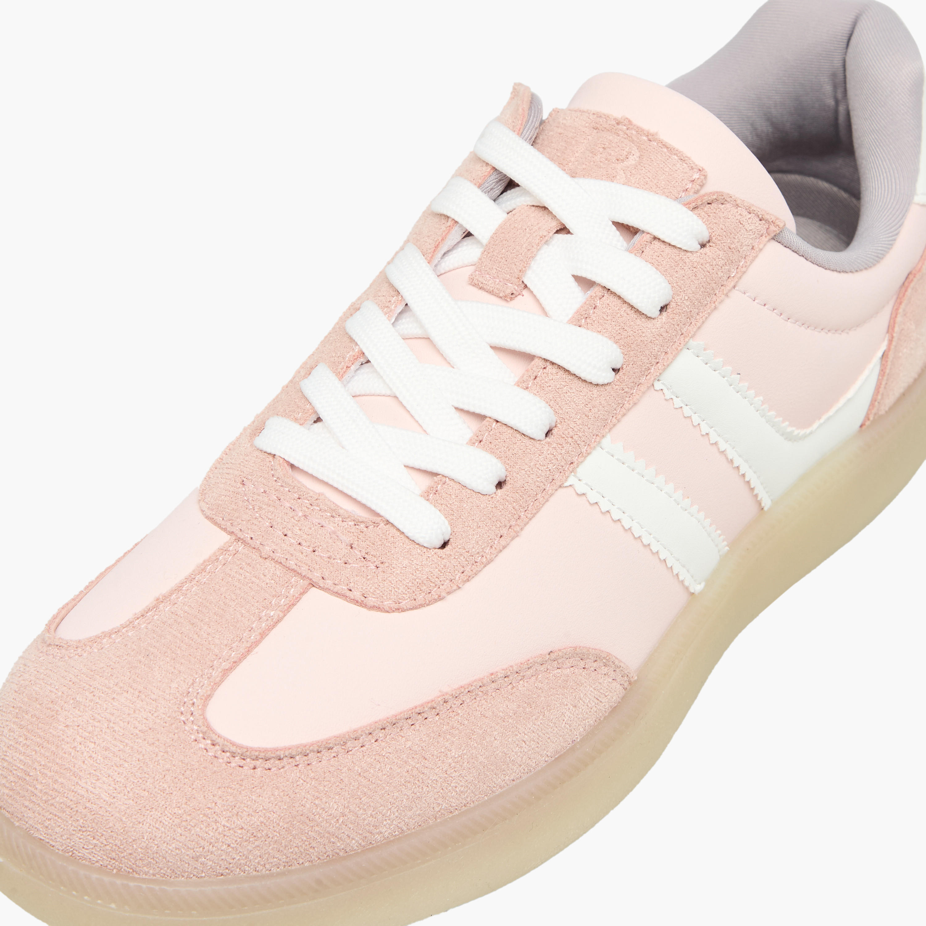 حذاء سنيكرز برباط إغلاق للنساء من فلورا بيلا-women-shoes-sneakers-image-4