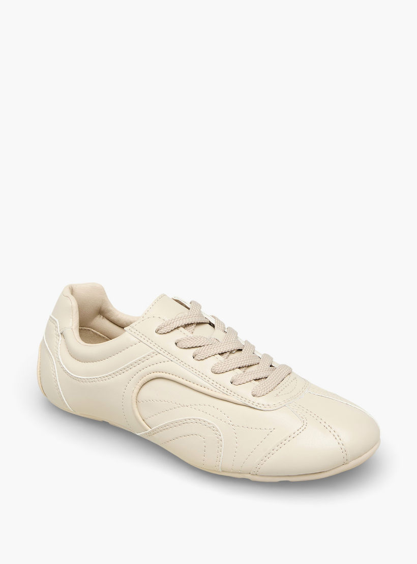 حذاء سنيكرز برباط إغلاق للنساء من فلورا بيلا-women-shoes-sneakers-image-2