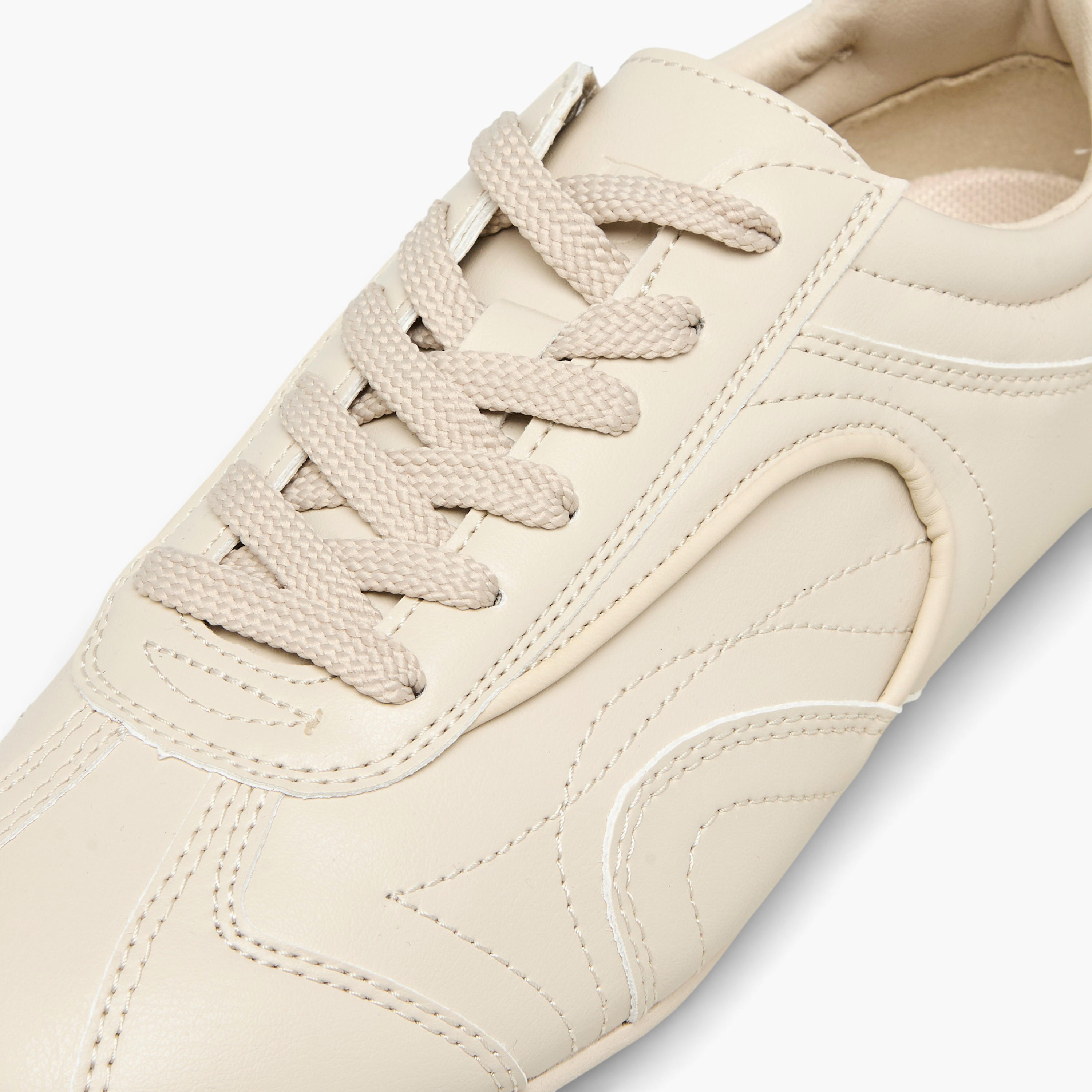 حذاء سنيكرز برباط إغلاق للنساء من فلورا بيلا-women-shoes-sneakers-image-4