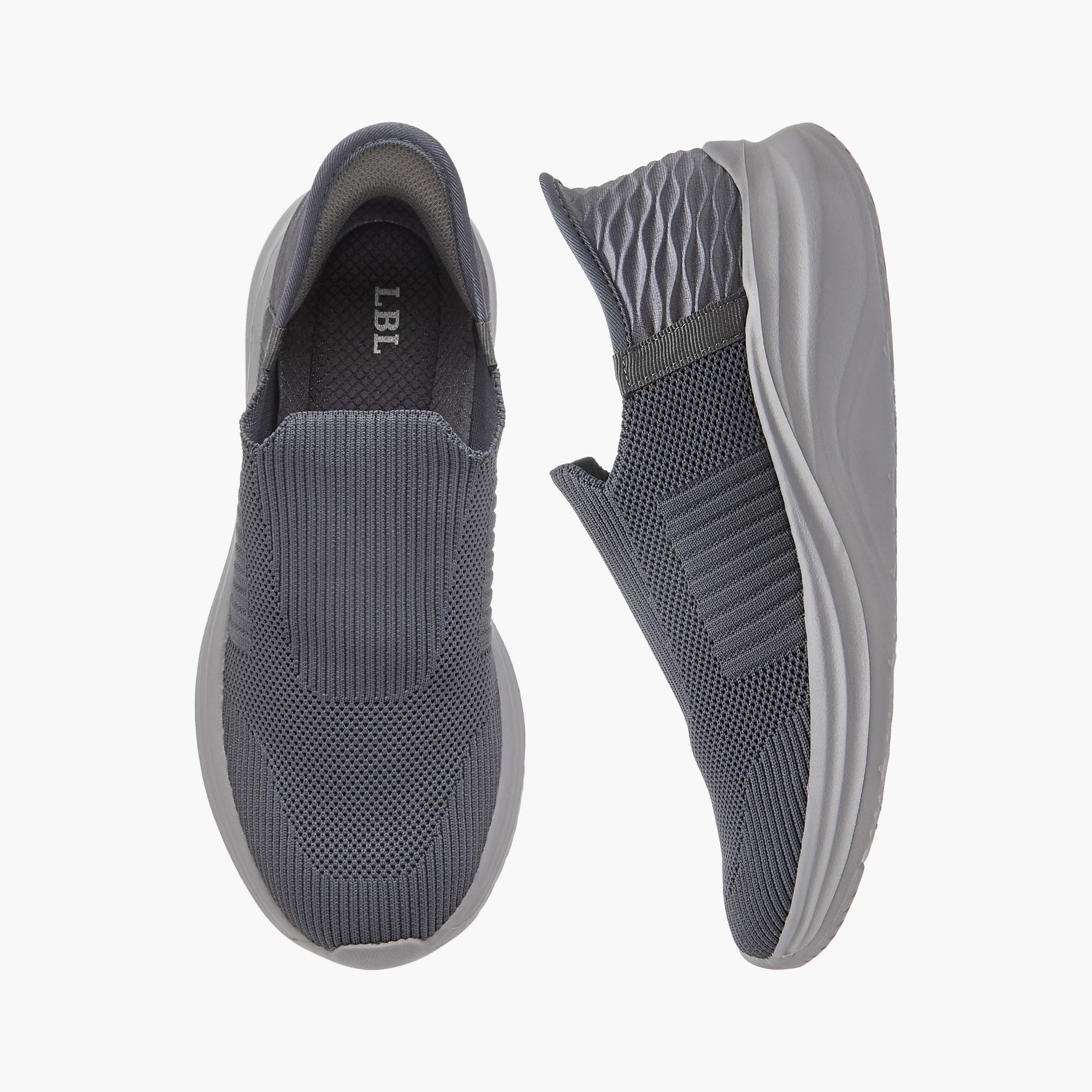 حذاء سنيكرز سهل الارتداء وبارز الملمس من أل بي أل من شو إكسبريس-men-shoes-sneakers-image-1