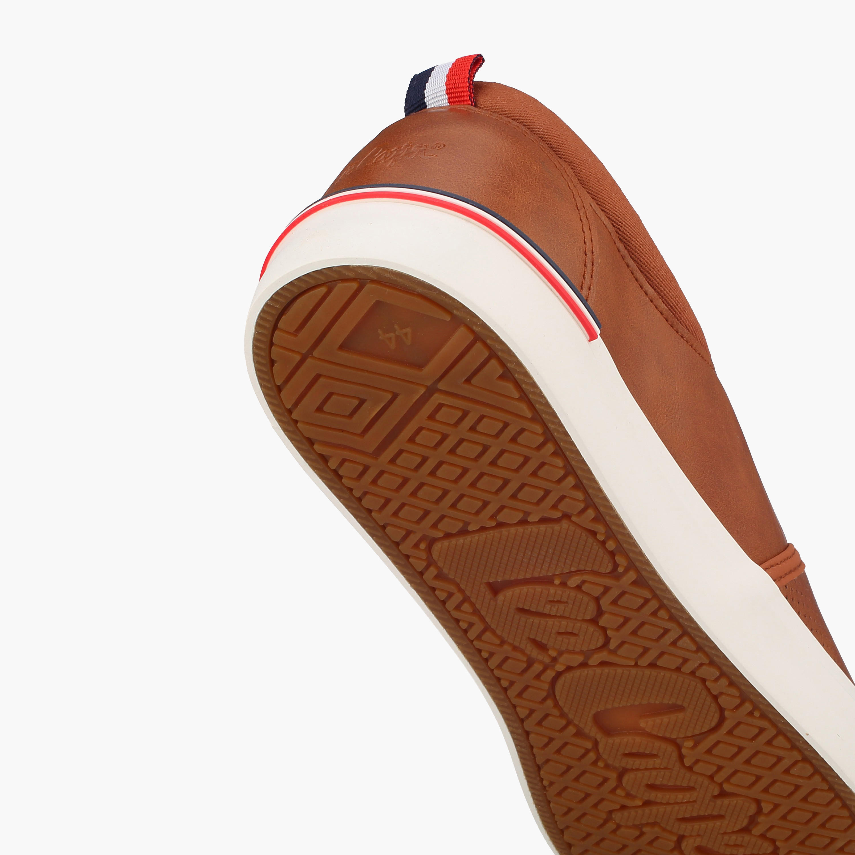 Lee Cooper Men Slip-On Shoes-men-shoes-sneakers-image-5