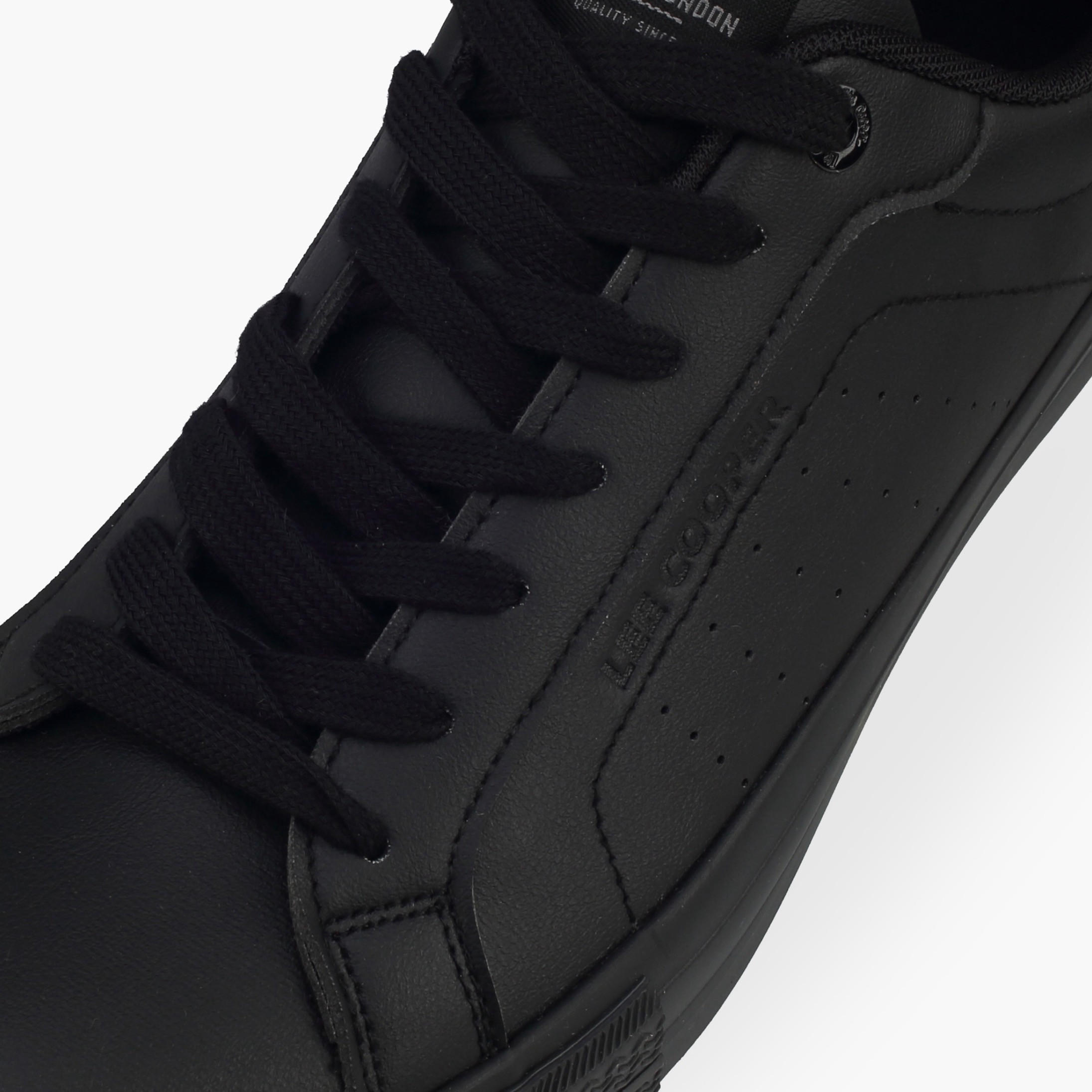 حذاء سنيكرز بطول الكاحل ورباط إغلاق للرجال من لي كوبر-men-shoes-sneakers-image-4