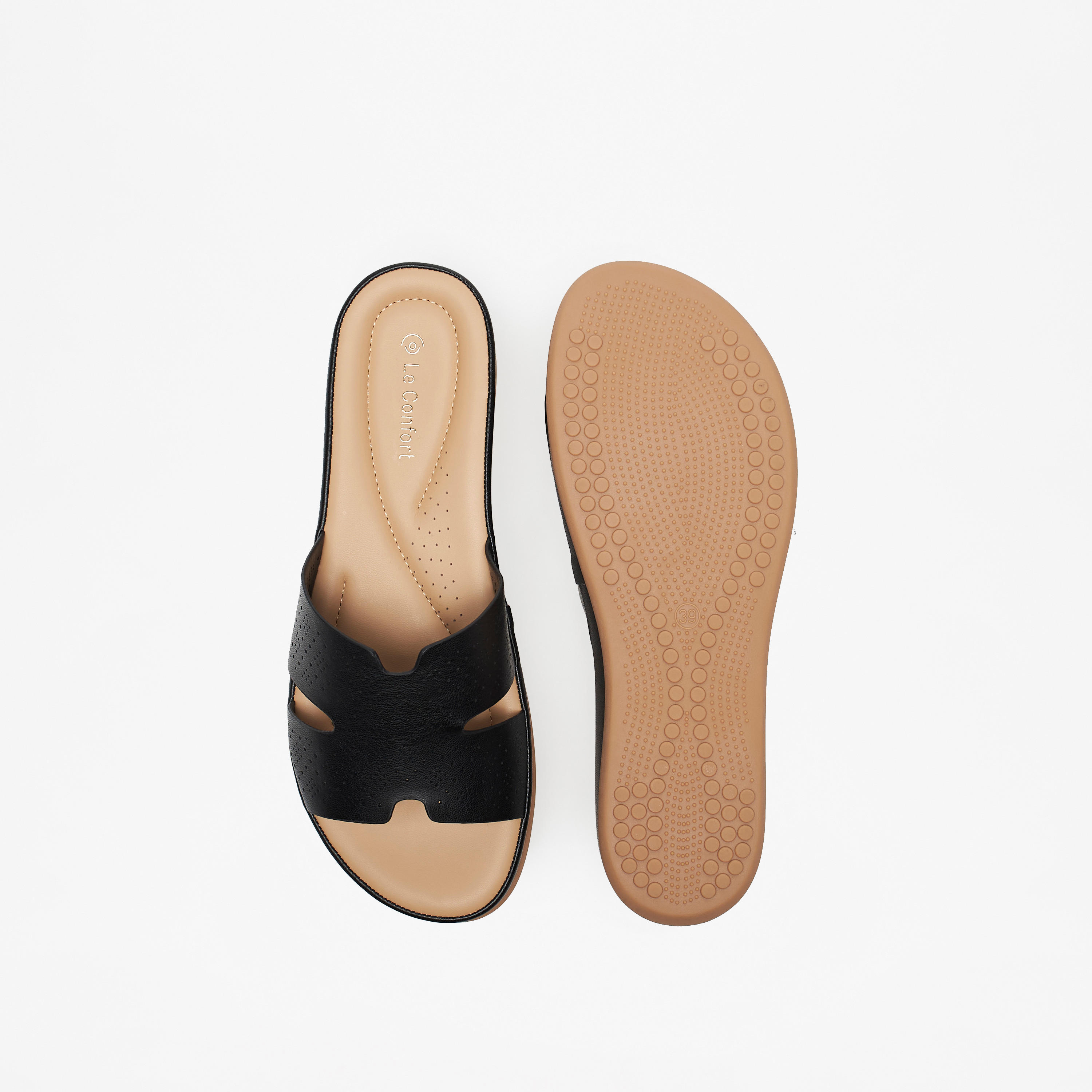 صندل مريح سهل الارتداء بتفاصيل مفرغة بالليزر من لو كونفورت-women-shoes-flats-sandals-image-5