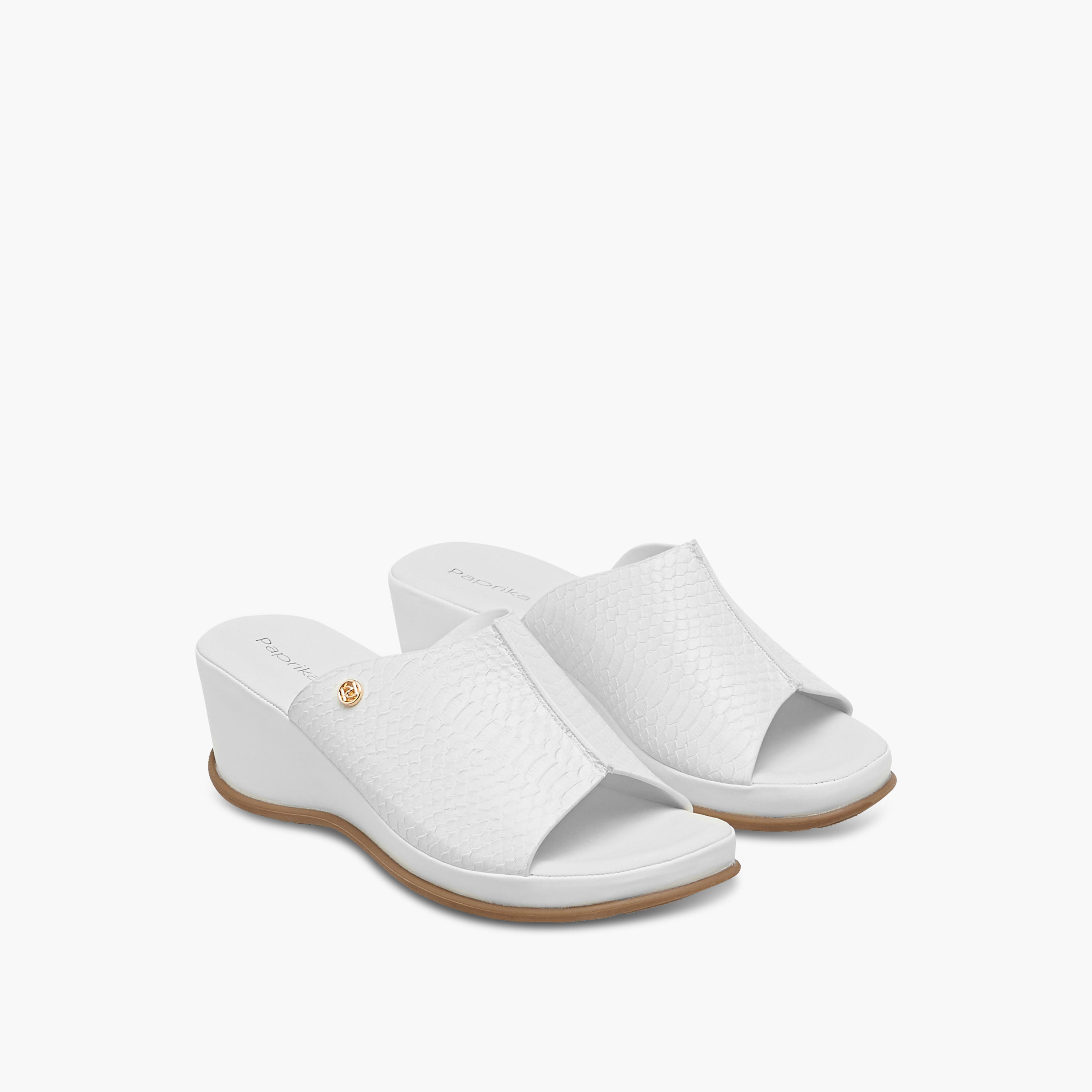 صندل مريح سهل الارتداء بارز الملمس بكعب ويدج من بابريكا-women-shoes-sandals-heeled-image-1