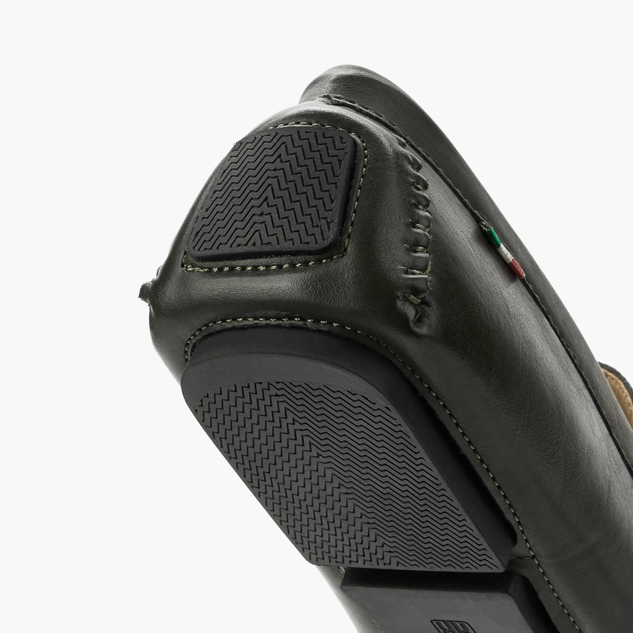 حذاء موكاسين سهل الارتداء للرجال من رينزو روغاني-men-shoes-loafersandmoccasins-image-5