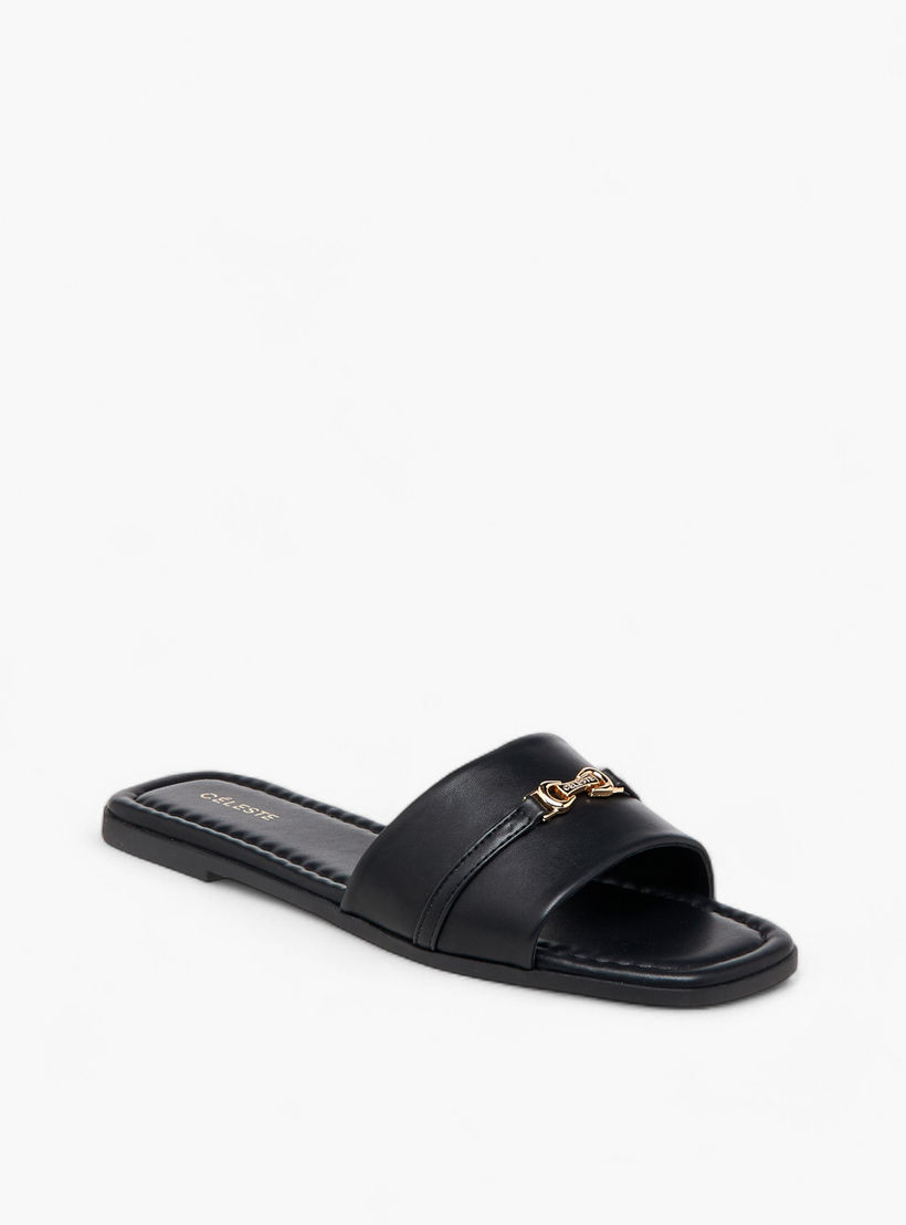 صندل سهل الارتداء بتفصيل إبزيم للنساء من سيليست-women-shoes-flats-sandals-image-2
