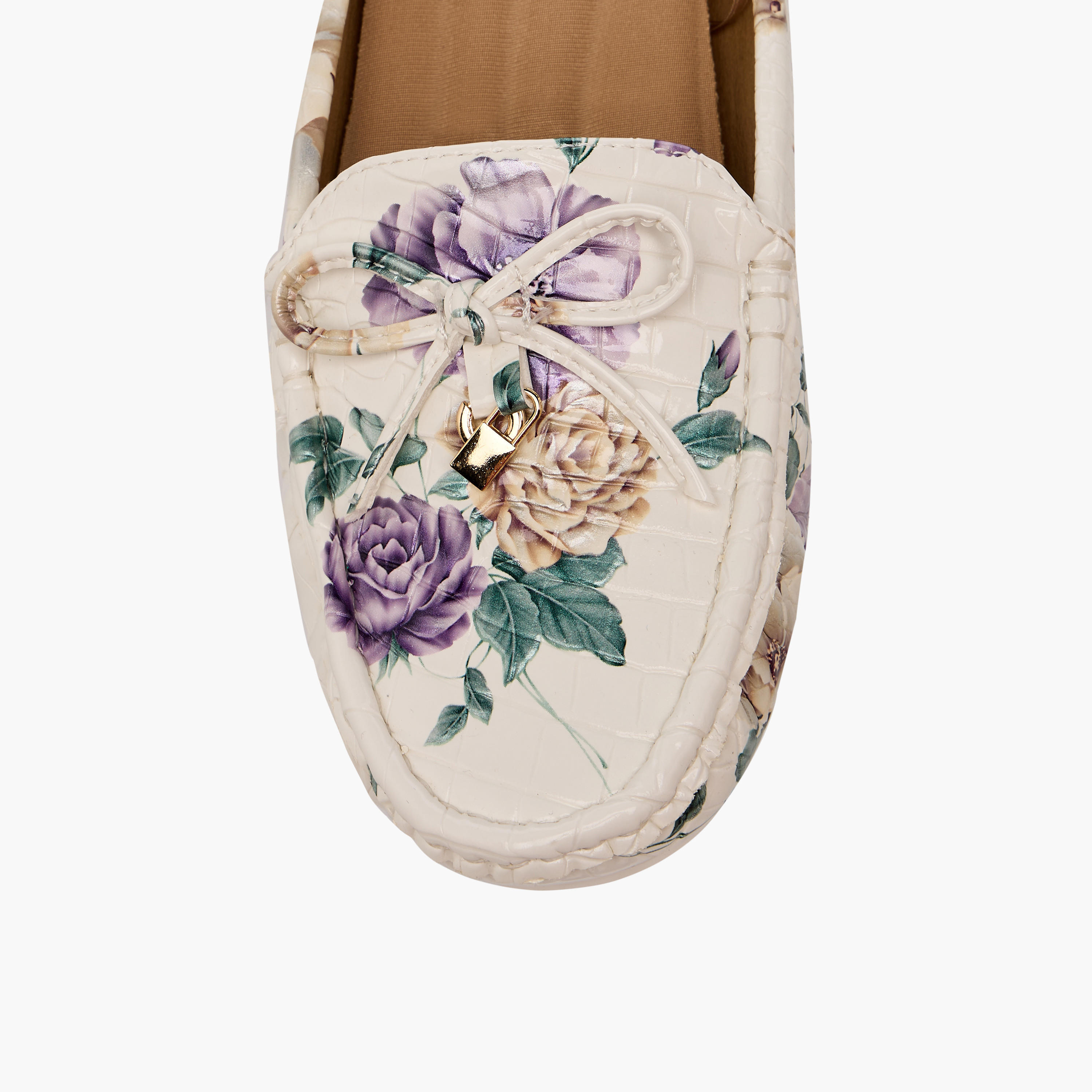 حذاء ميول سهل الارتداء بتفاصيل فيونكة من لو كونفورت-women-shoes-flats-mules-image-4