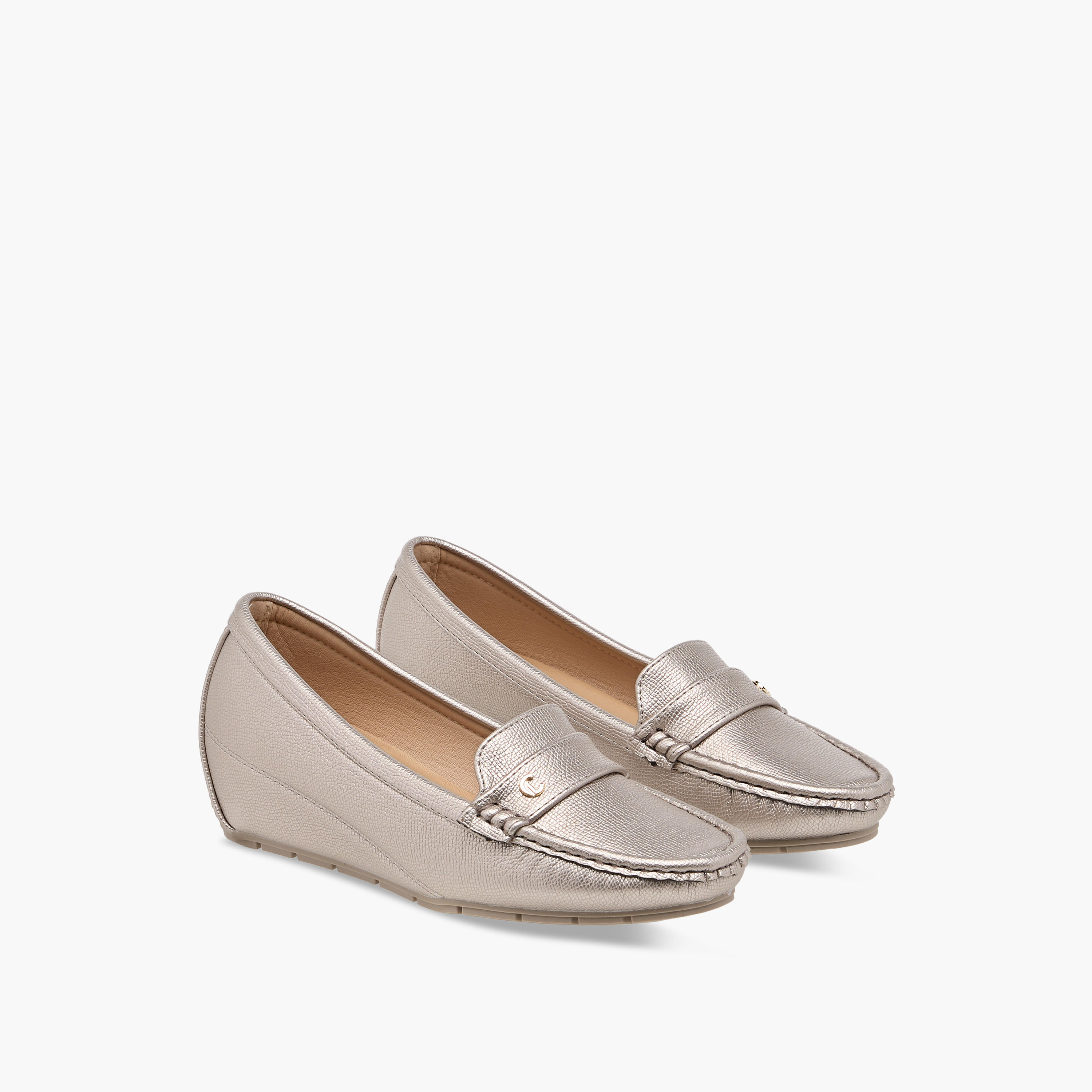 حذاء لوفر سهل الارتداء بارز الملمس بكعب عريض من لو كونفورت-women-shoes-heels-image-1