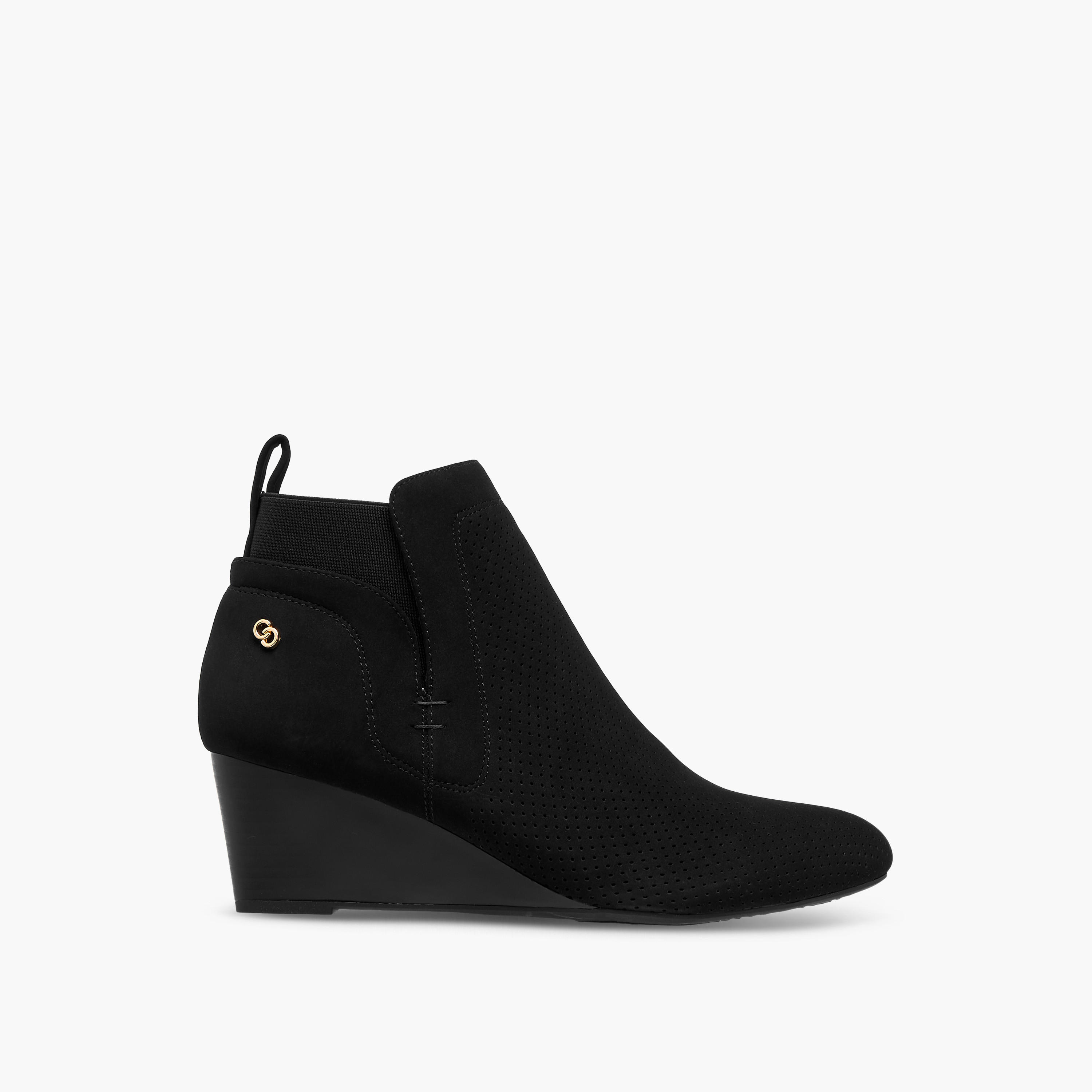 بوت طول الكاحل بكعب ويدج بتصميم مثقوب للنساء من سيليست-women-shoes-boots-image-3
