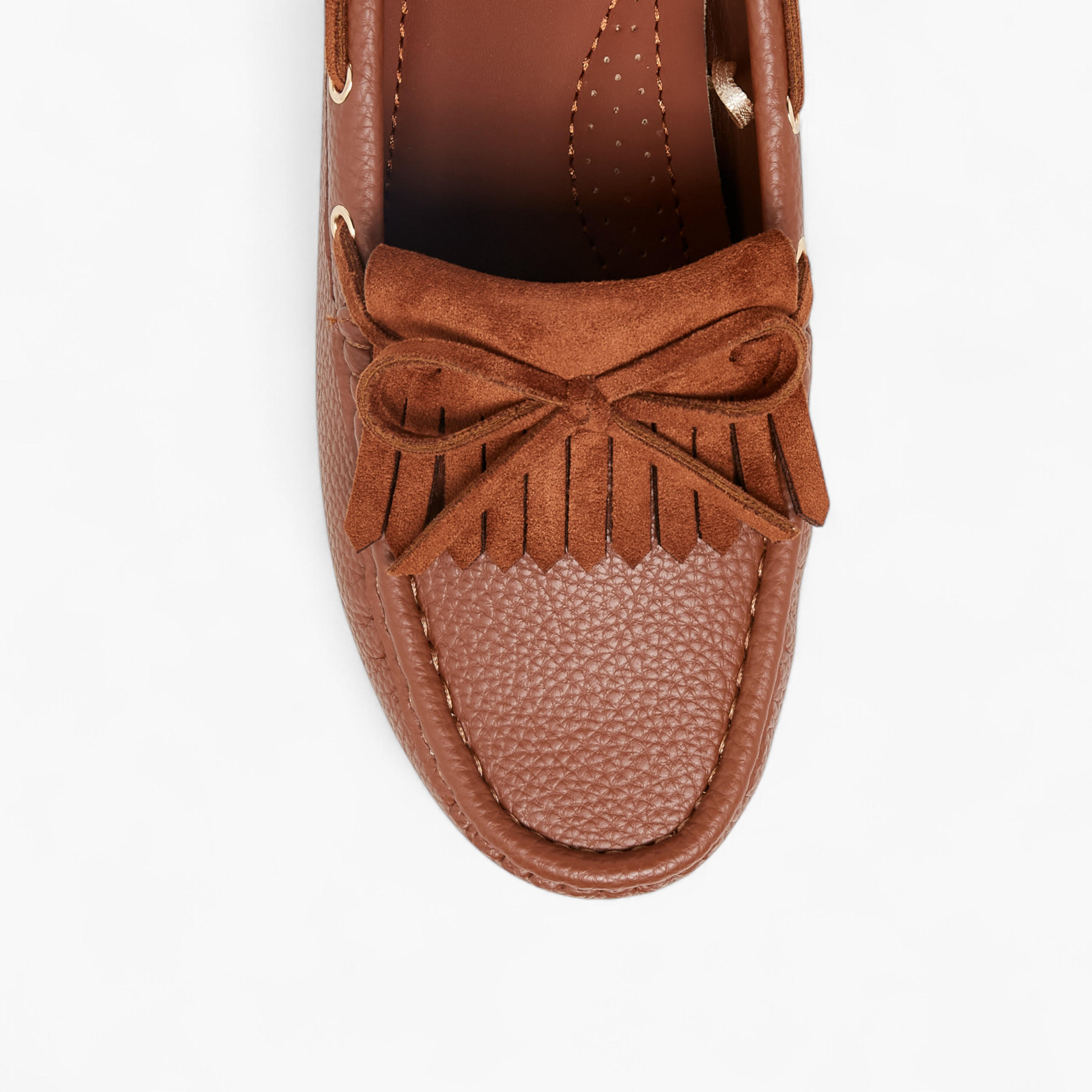 حذاء خفيف بكعب عريض وزينة شراشيب من بابريكا-women-shoes-loafersandmoccasins-image-4