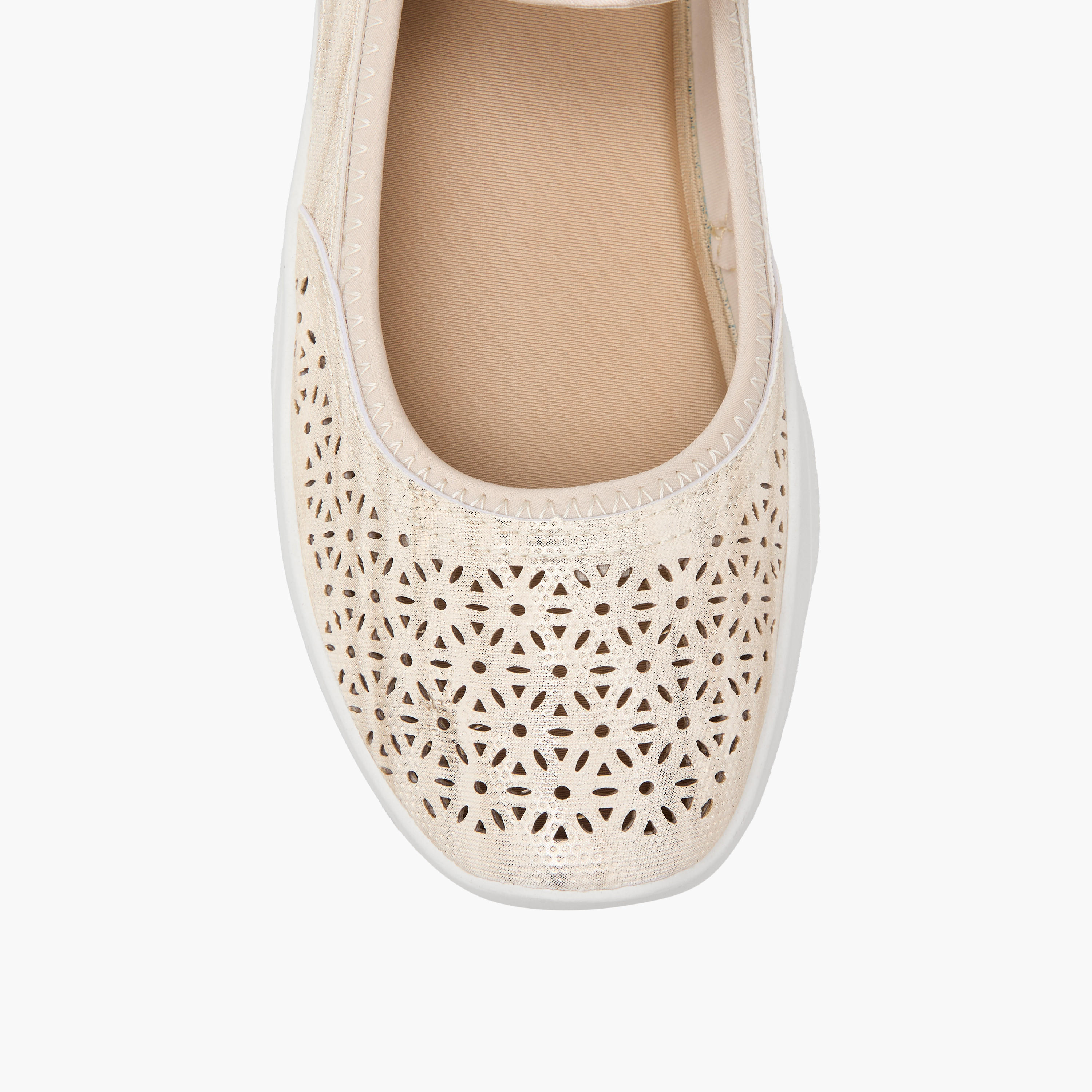 حذاء ماري جين مفرّغ لليزر بشريط إغلاق لاصق للنساء من لو كونفورت-women-shoes-ballerinas-image-4