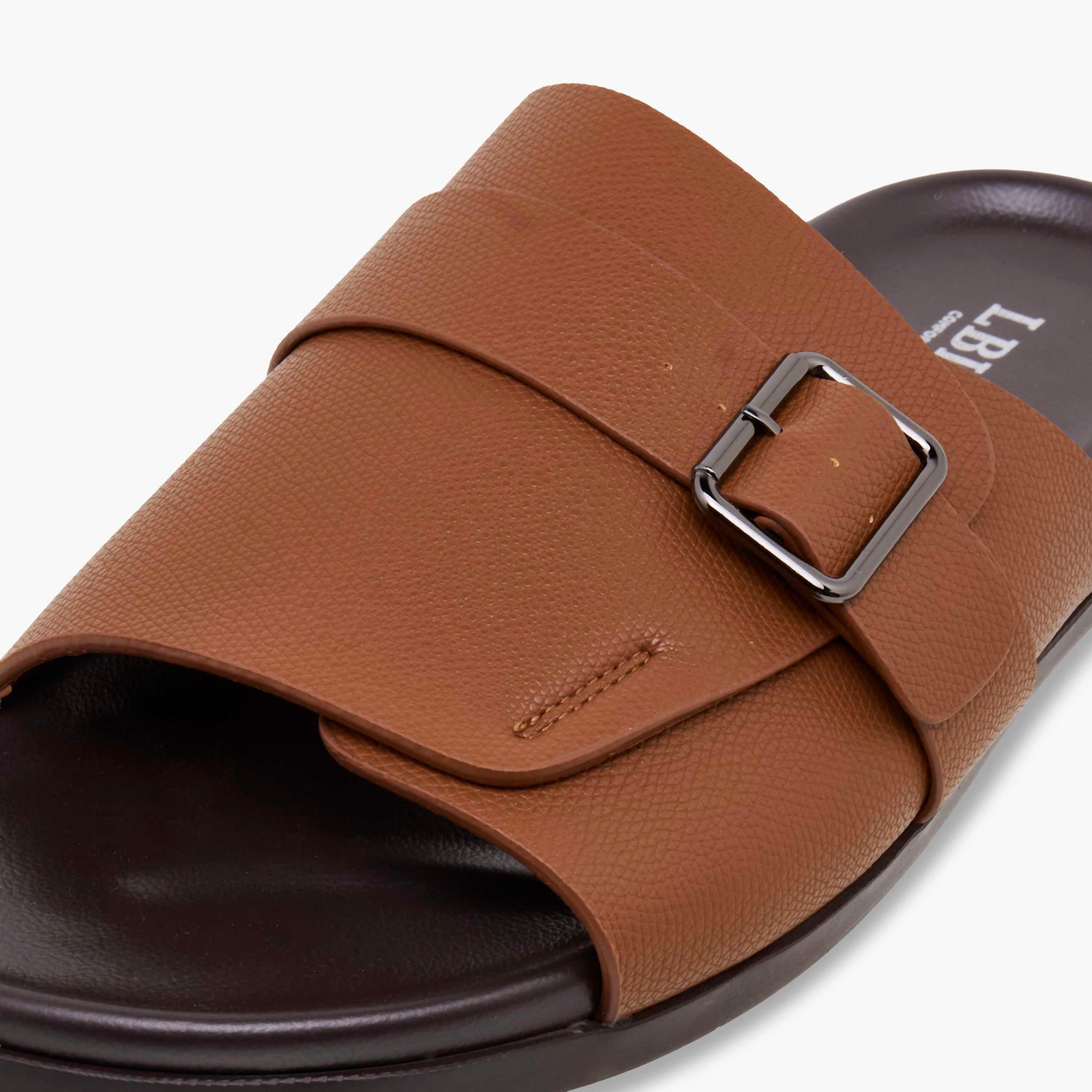 صندل رجالي مريح بتفاصيل إبزيم من إل بي إل بواسطة شو إكسبريس-men-shoes-sandals-image-4
