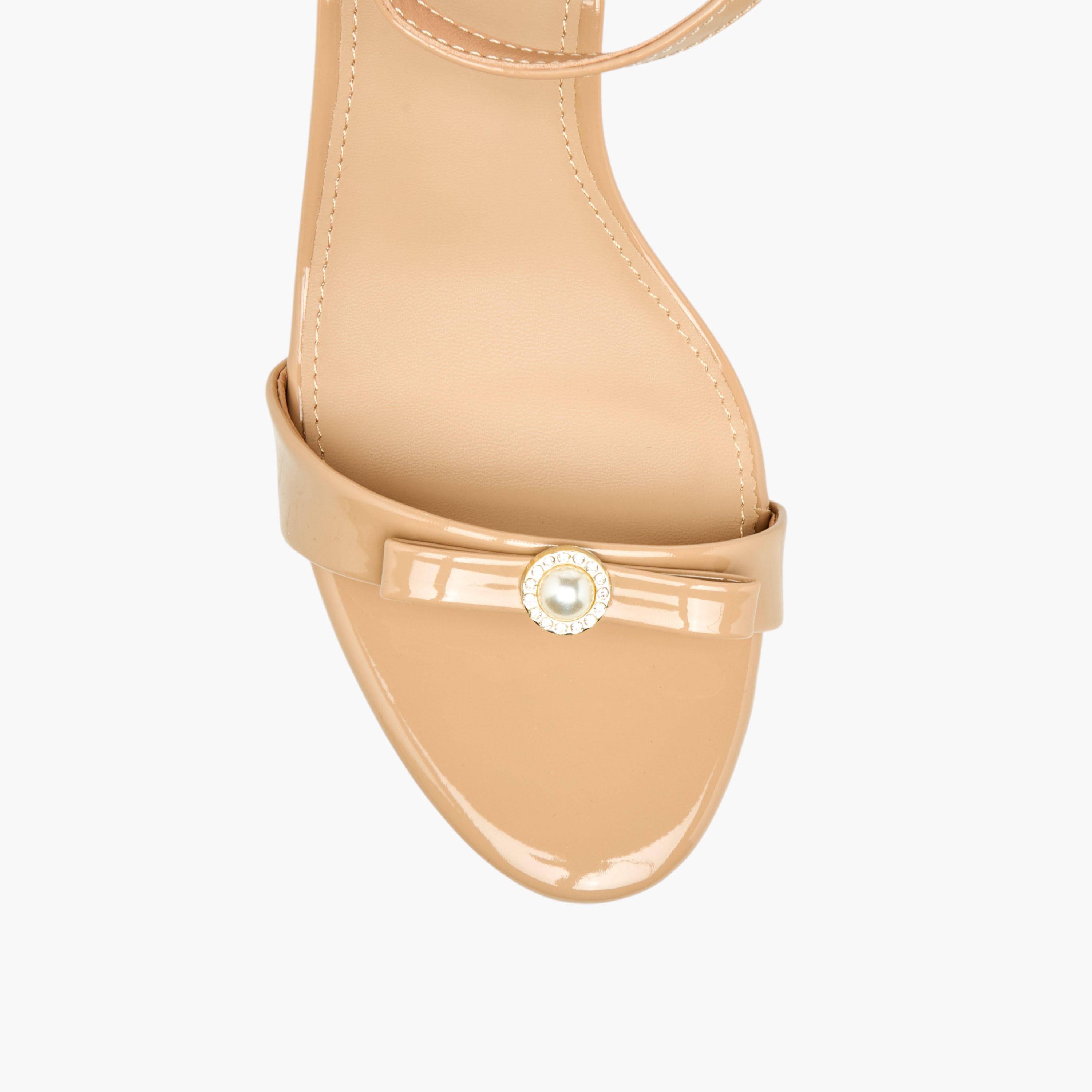 صندل بحزام وكعب مدبب وتفاصيل فيونكة للنساء من فلورا بيلا-women-shoes-sandals-heeled-image-4