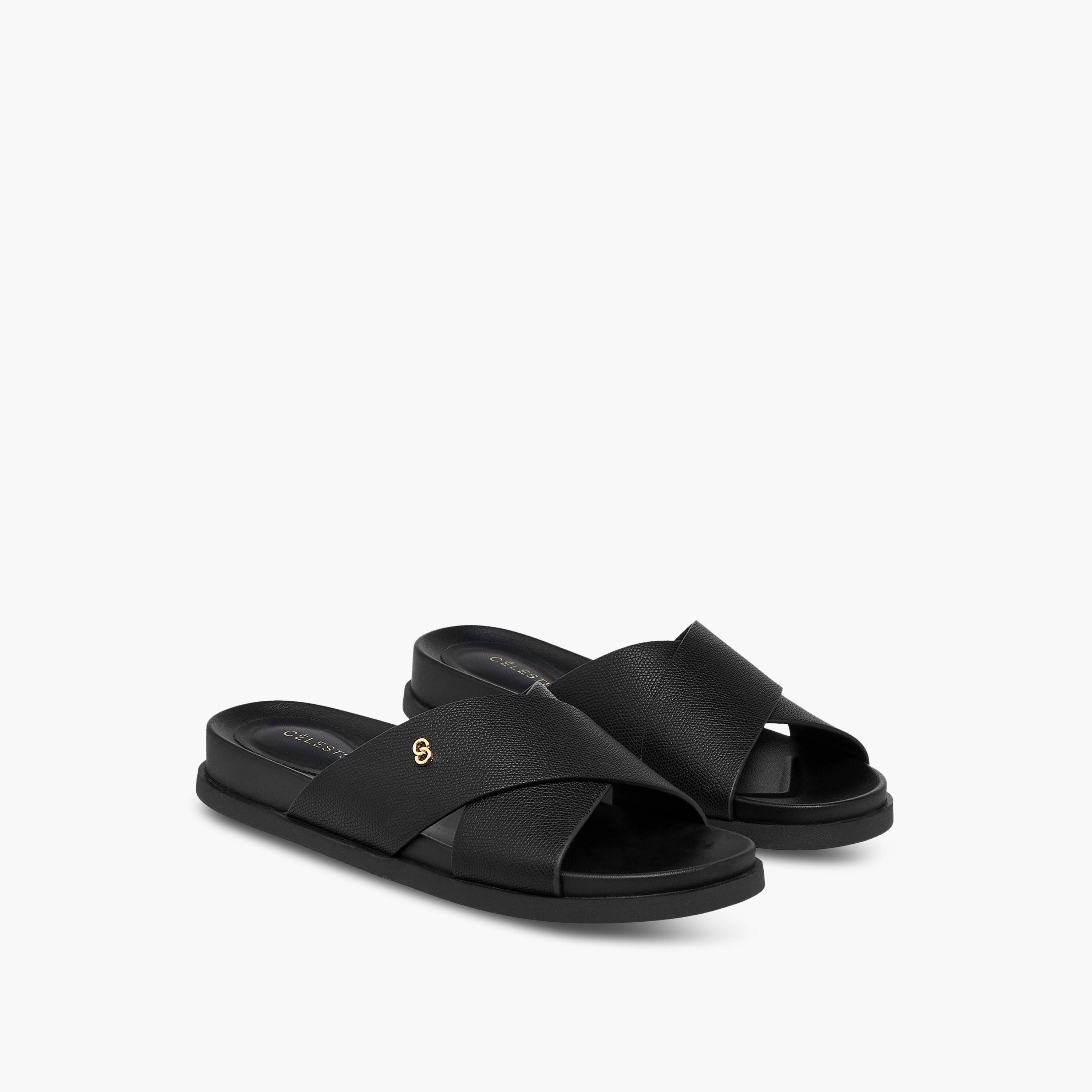 صندل سهل الارتداء بحزام متقاطع للنساء من سيليست-women-shoes-flats-sandals-image-1