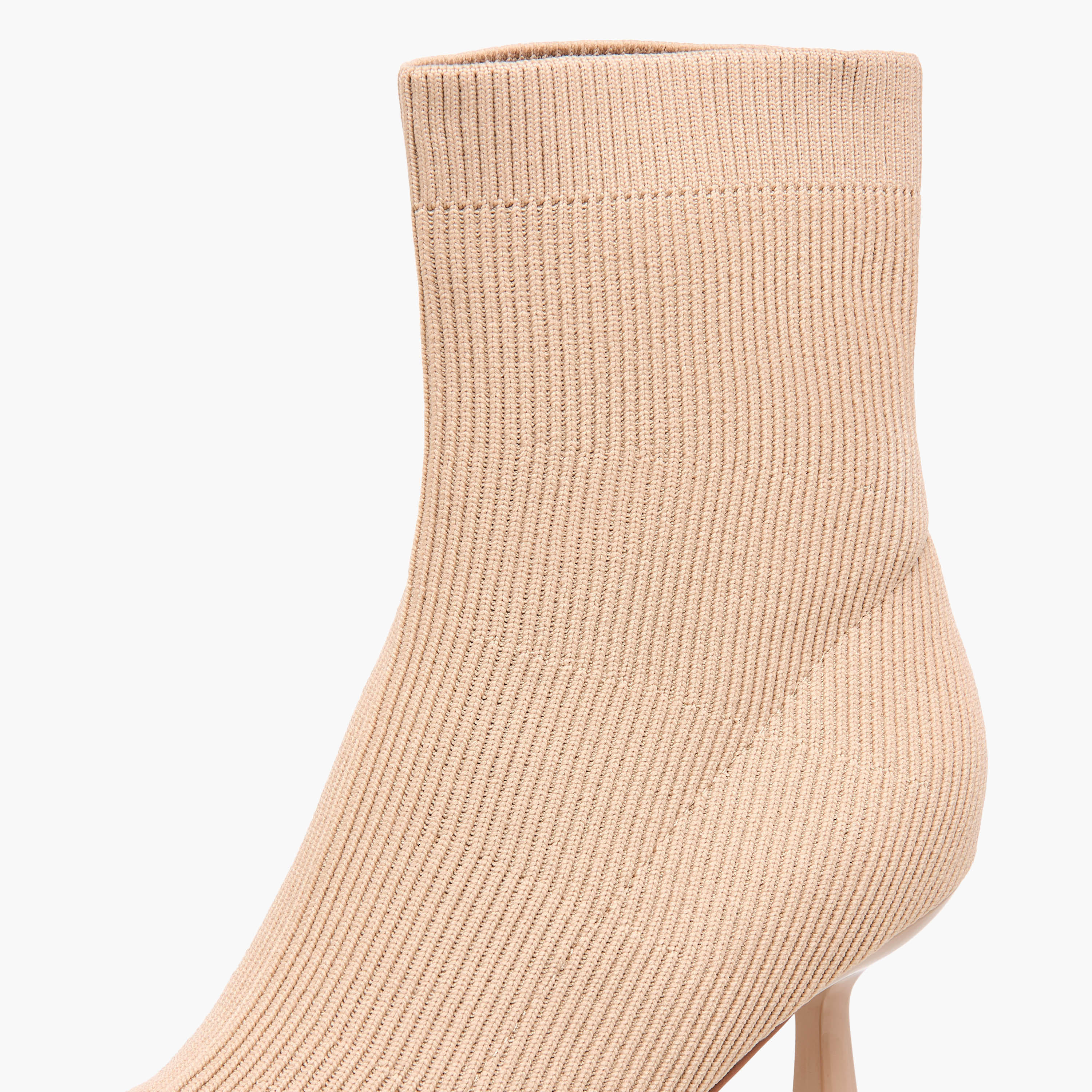 بوت كاحل سهل الارتداء بكعب ستيليتو للنساء من سيليست-women-shoes-boots-image-4