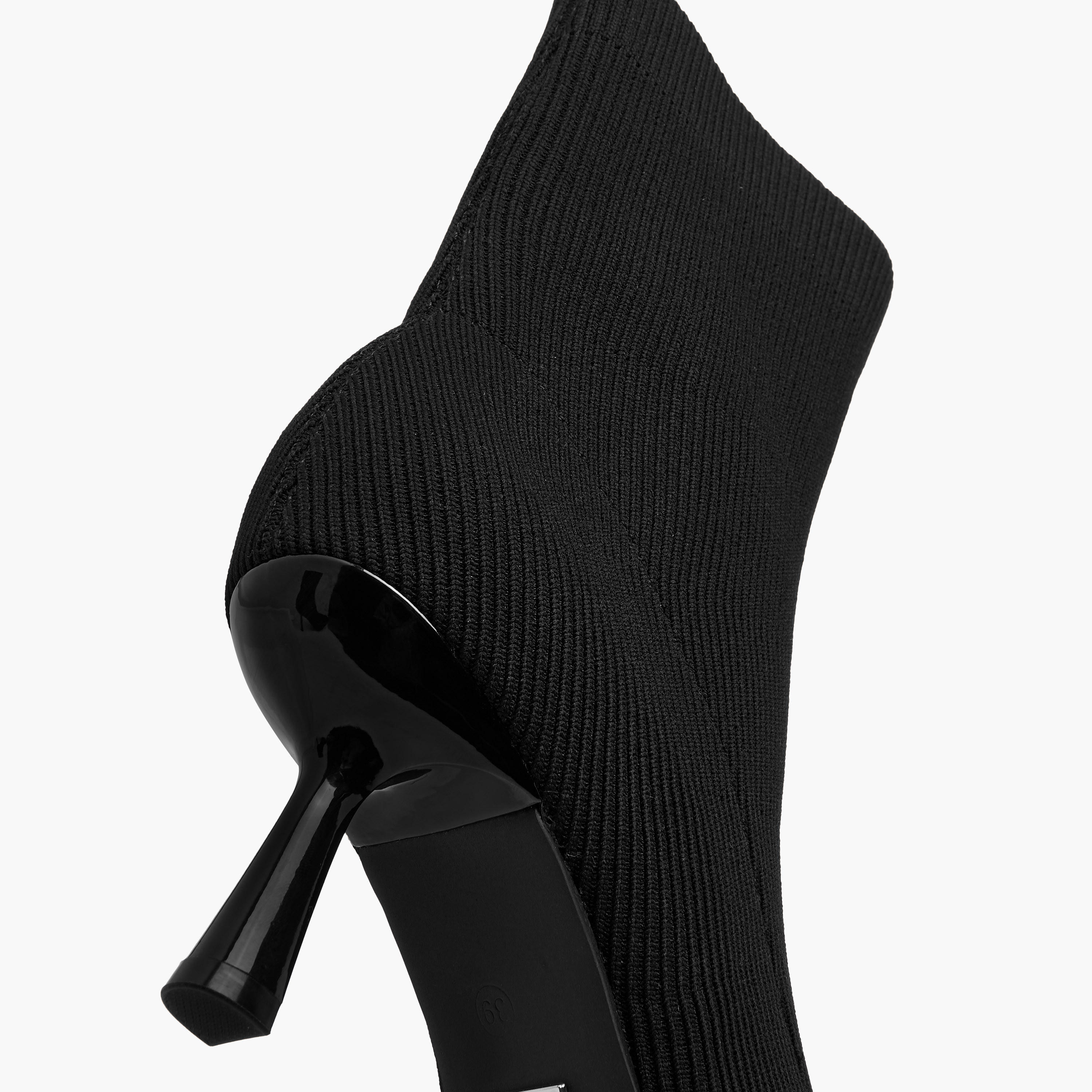 بوت كاحل سهل الارتداء بكعب ستيليتو للنساء من سيليست-women-shoes-boots-image-5