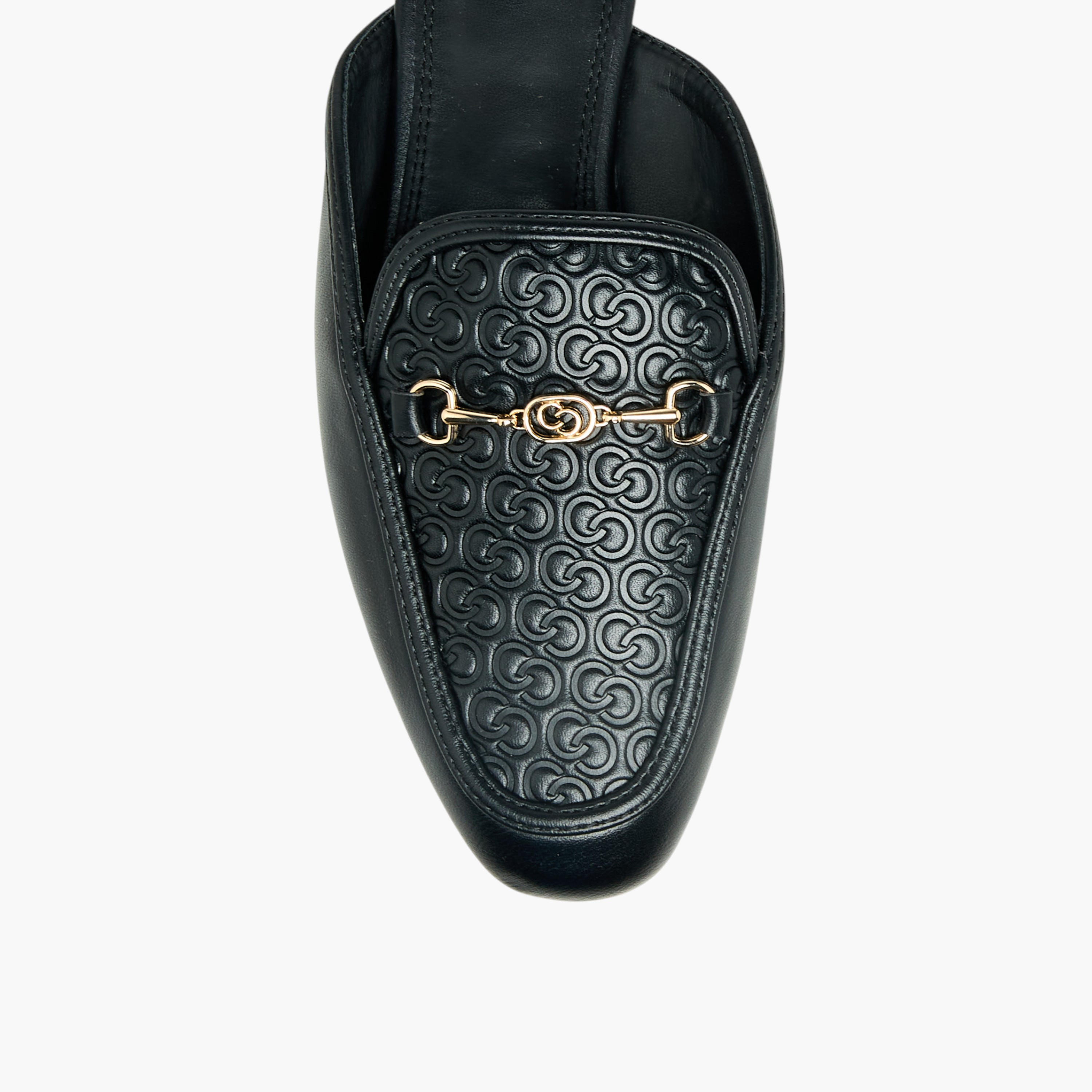حذاء ميول بنقوش مونوجرام للنساء من سيليست-women-shoes-flats-mules-image-4