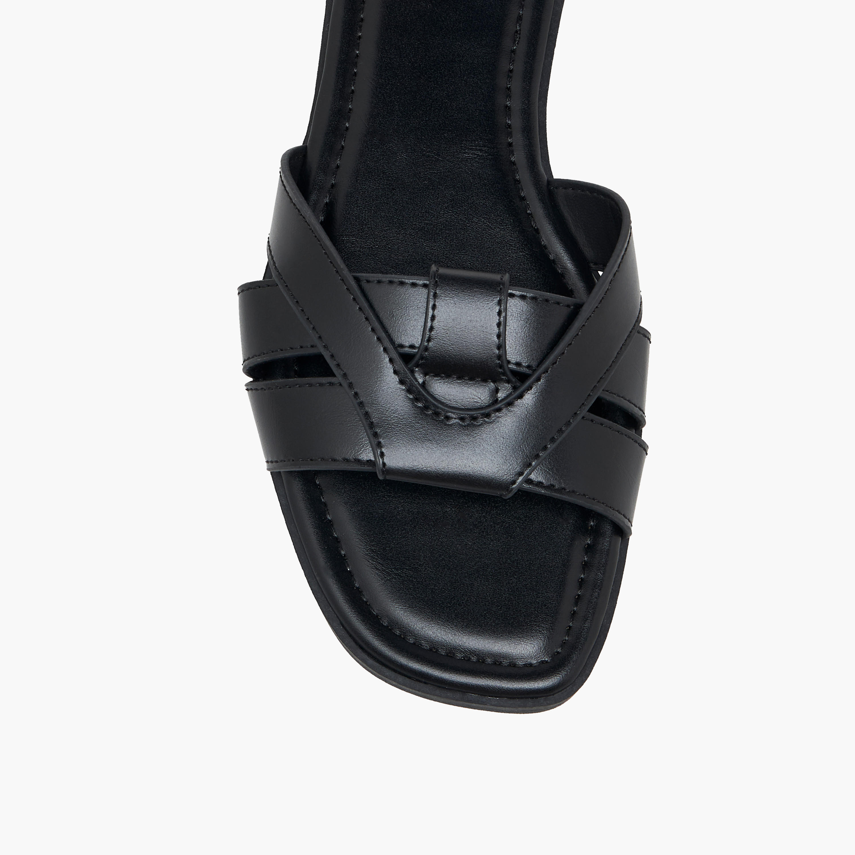 صندل نسائي مسطح سهل الارتداء من سيليست-women-shoes-sandals-flats-image-7