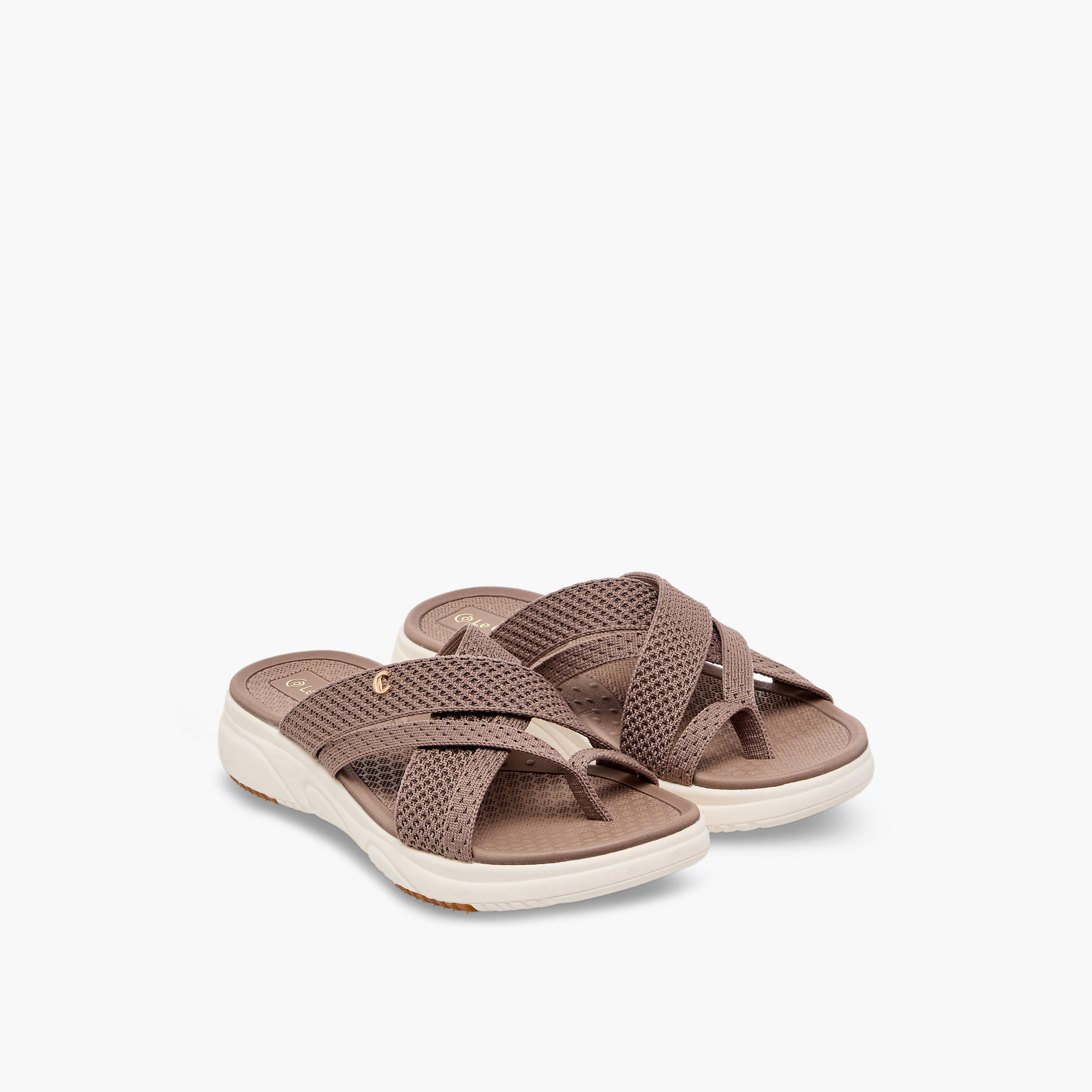 صندل سهل الارتداء بارز الملمس للنساء من لو كونفورت-women-shoes-sandals-flats-image-1