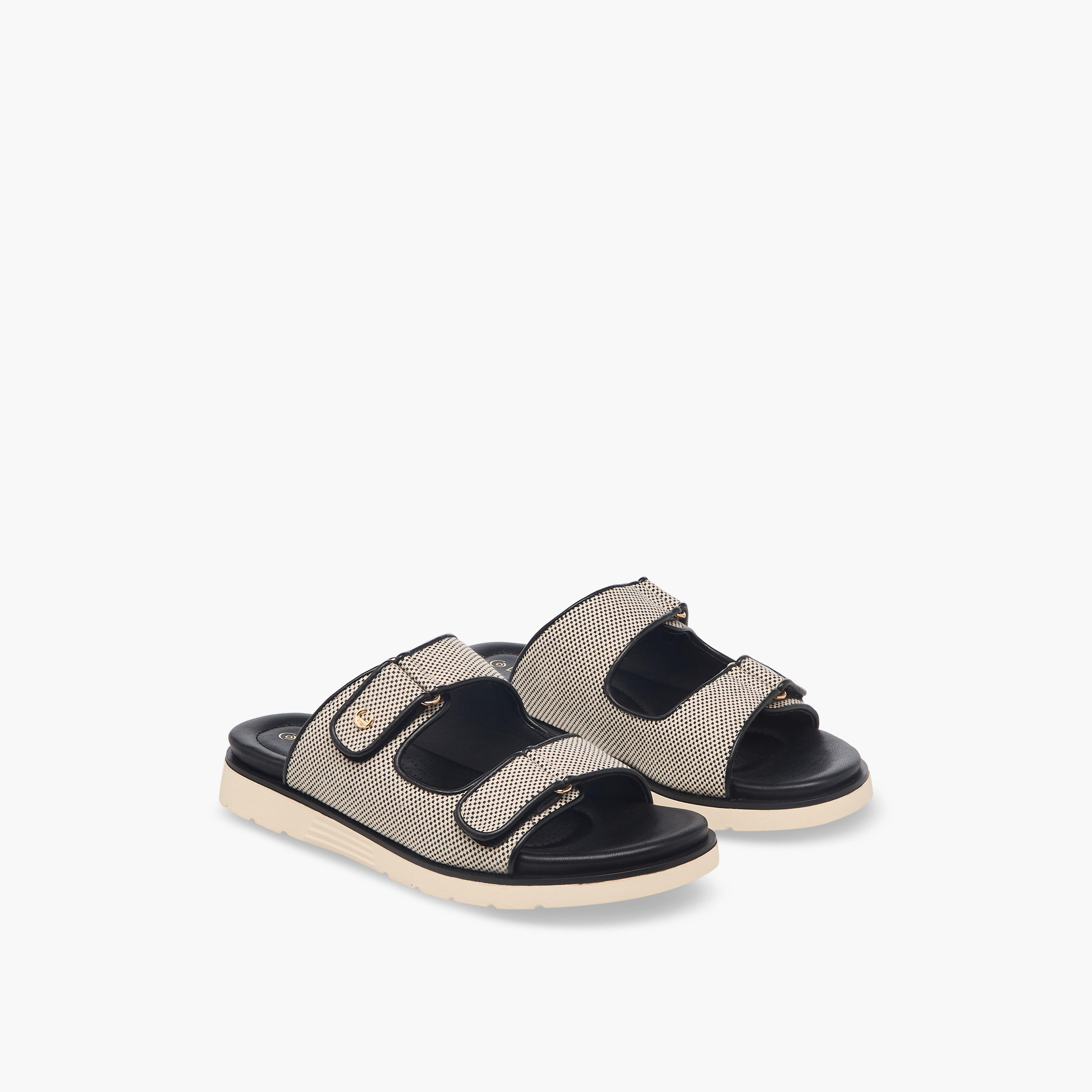 صندل مريح سهل الارتداء بملمس مموج بارز للنساء من لو كونفورت-women-shoes-flats-sandals-image-1