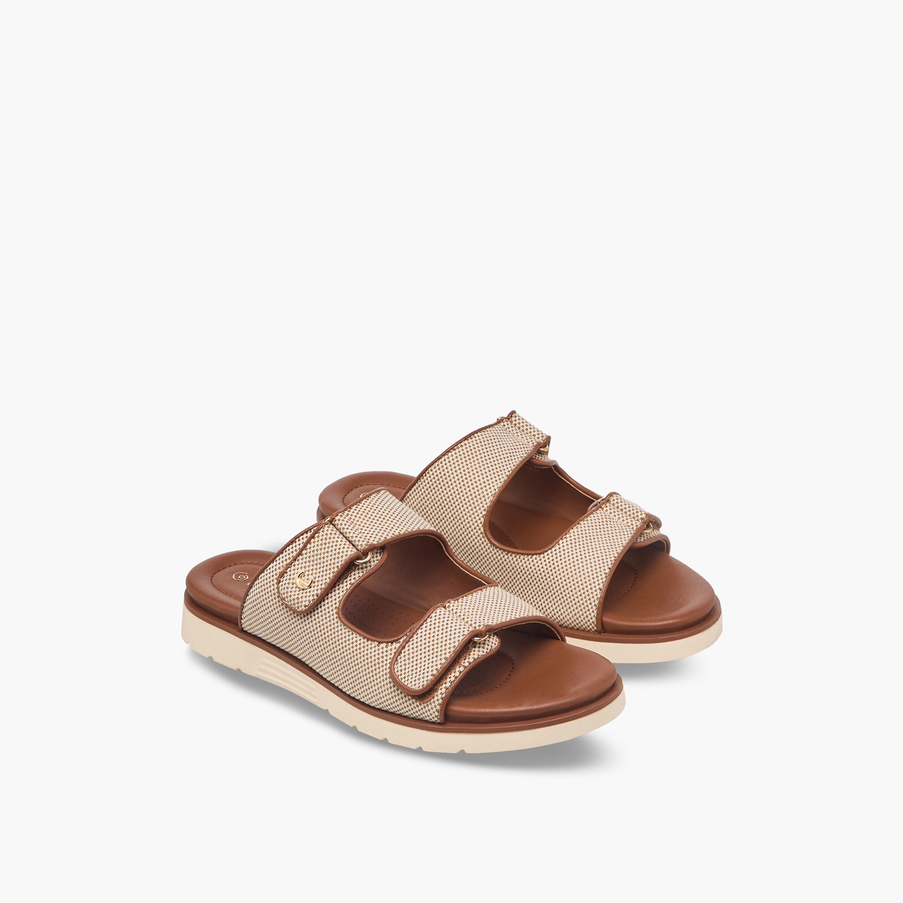 صندل مريح سهل الارتداء بملمس مموج بارز للنساء من لو كونفورت-women-shoes-flats-sandals-image-1