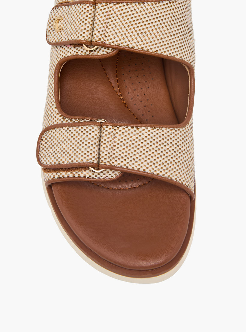 صندل مريح سهل الارتداء بملمس مموج بارز للنساء من لو كونفورت-women-shoes-flats-sandals-image-4