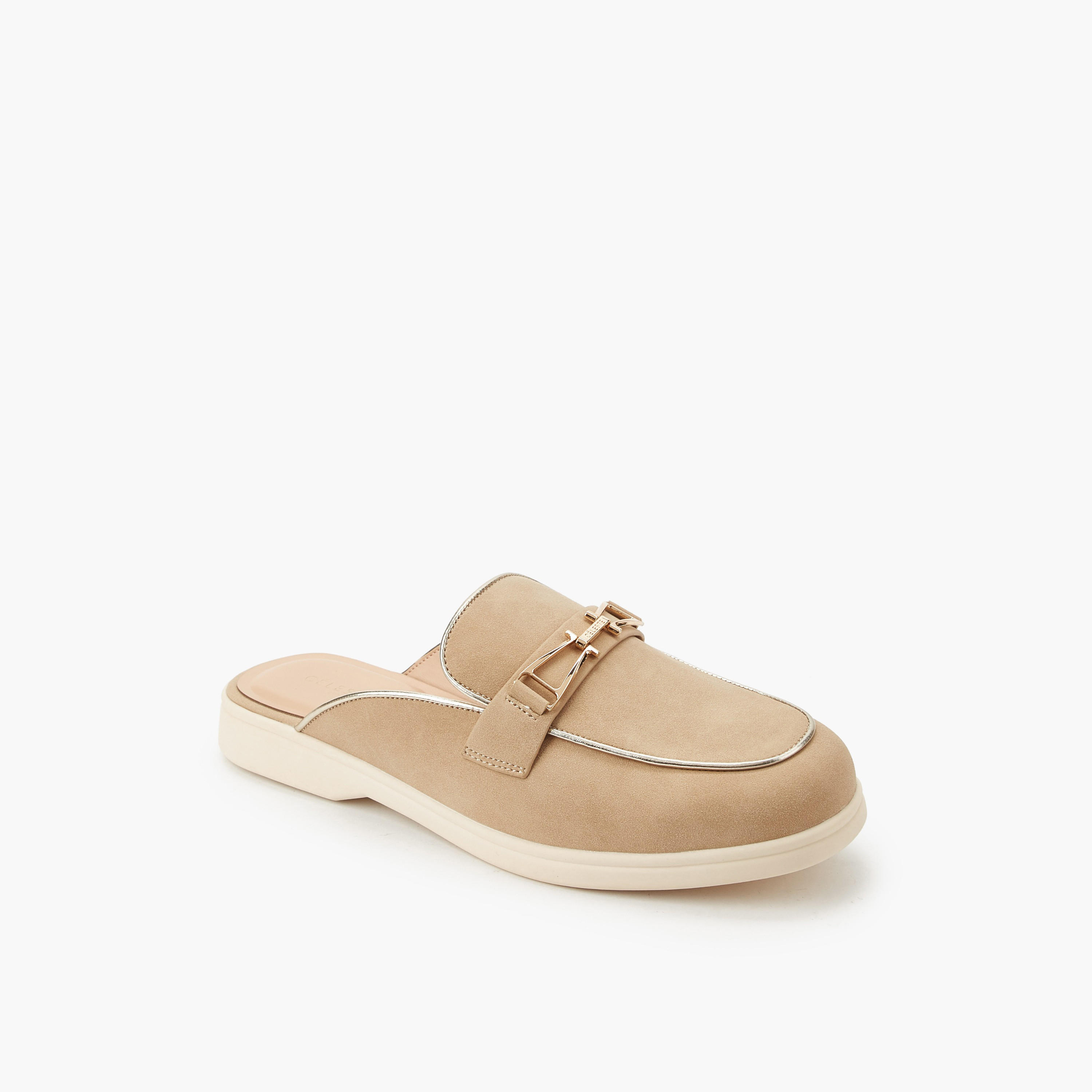 حذاء ميول سهل الارتداء بزينة ميتاليك للنساء من سيلست-women-shoes-flats-mules-image-2