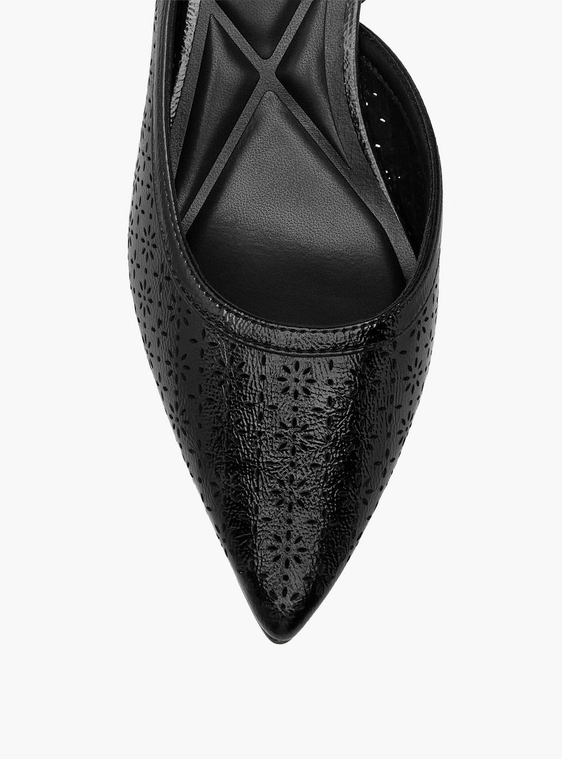 حذاء ميول بكعب صغير بتفاصيل مفرّغة بالليزر للنساء من سيليست-women-shoes-heels-image-4