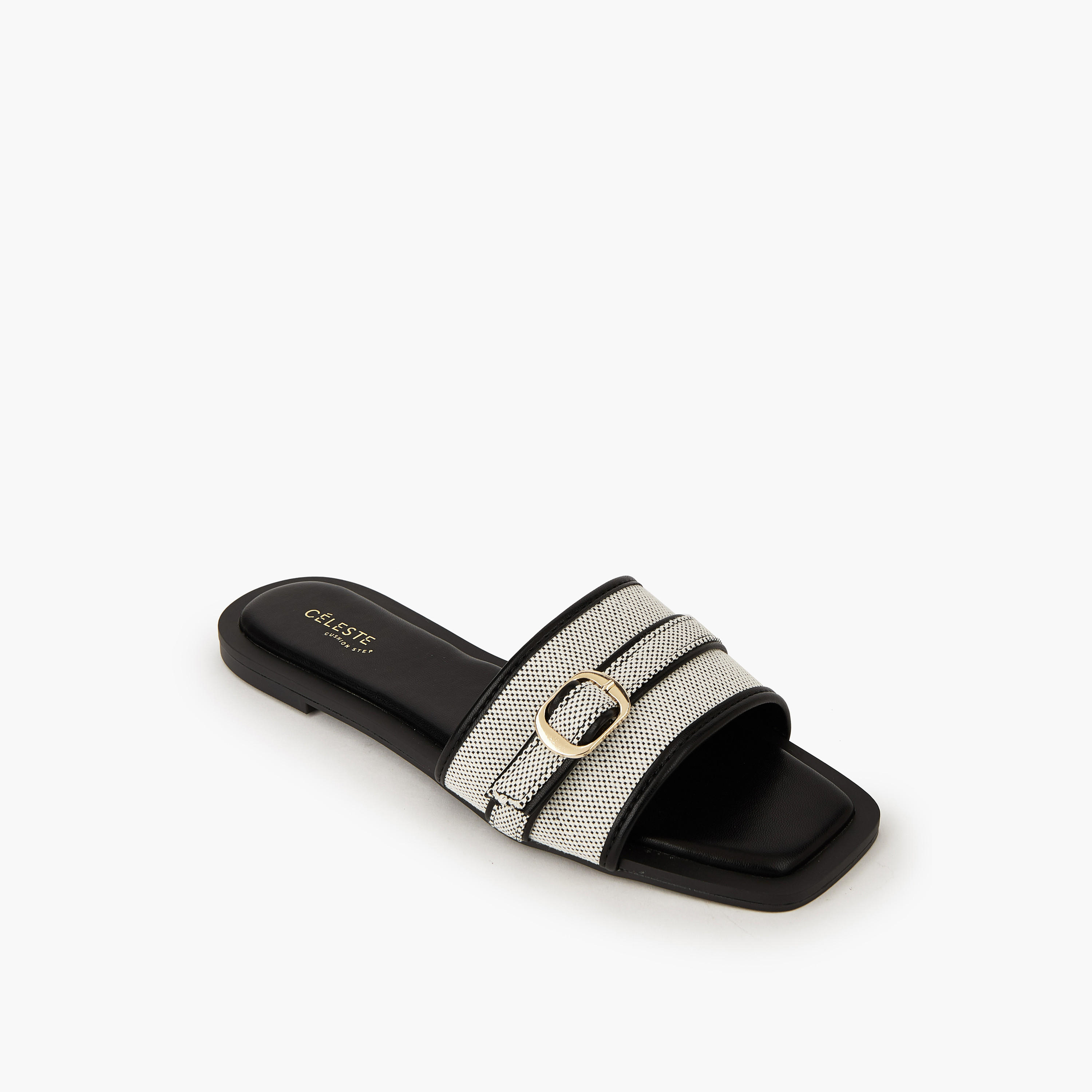 صندل مسطح بارز الملمس بتفاصيل إبزيم للنساء من سيليست-women-shoes-sandals-flats-image-2