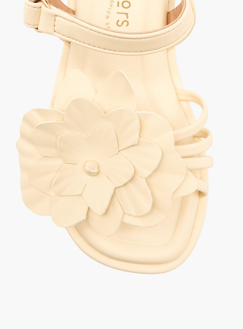 صندل بشريط إغلاق لاصق للبنات من جونيورز-girls-shoes-sandals-image-3