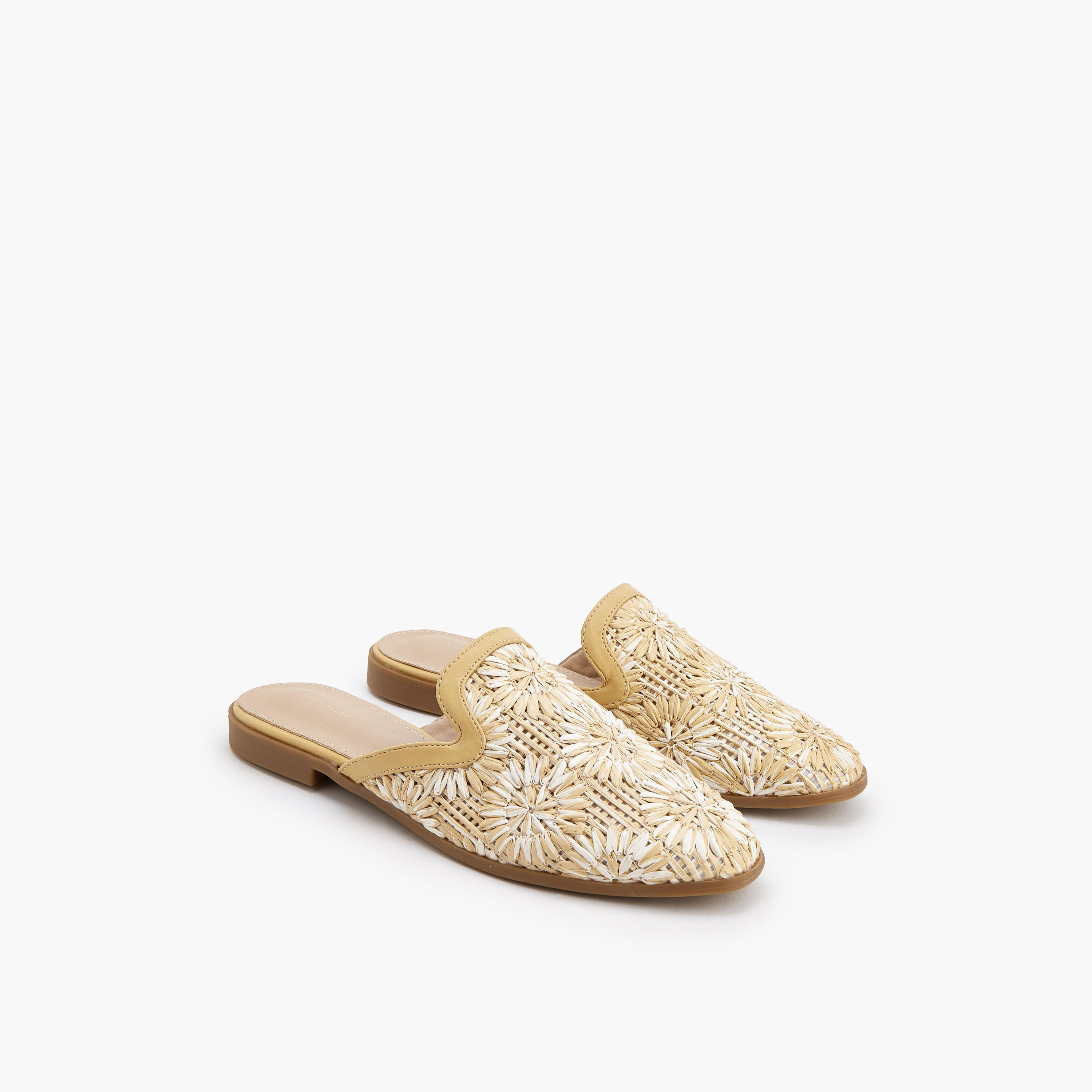 حذاء ميول سهل الارتداء للنساء من فلورا بيلا-women-shoes-flats-mules-image-1