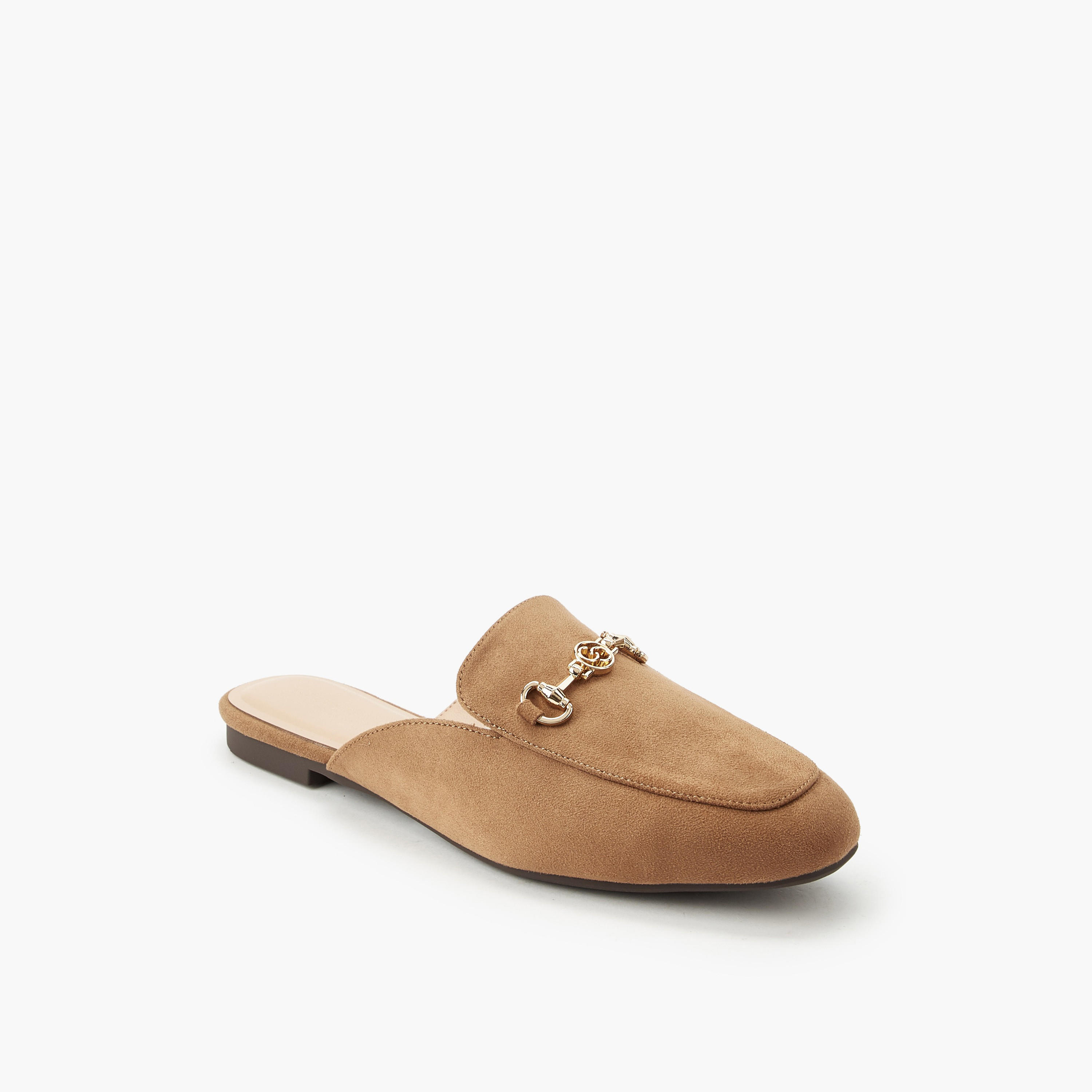 حذاء ميول شمواه سهل الارتداء بتفاصيل حلية للنساء من سيليست-women-shoes-flats-mules-image-2