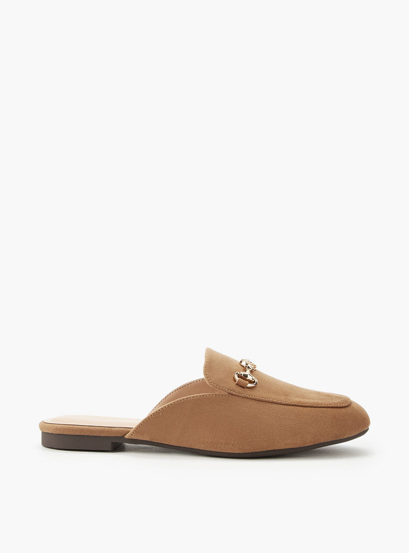 حذاء ميول شمواه سهل الارتداء بتفاصيل حلية للنساء من سيليست-women-shoes-flats-mules-image-3