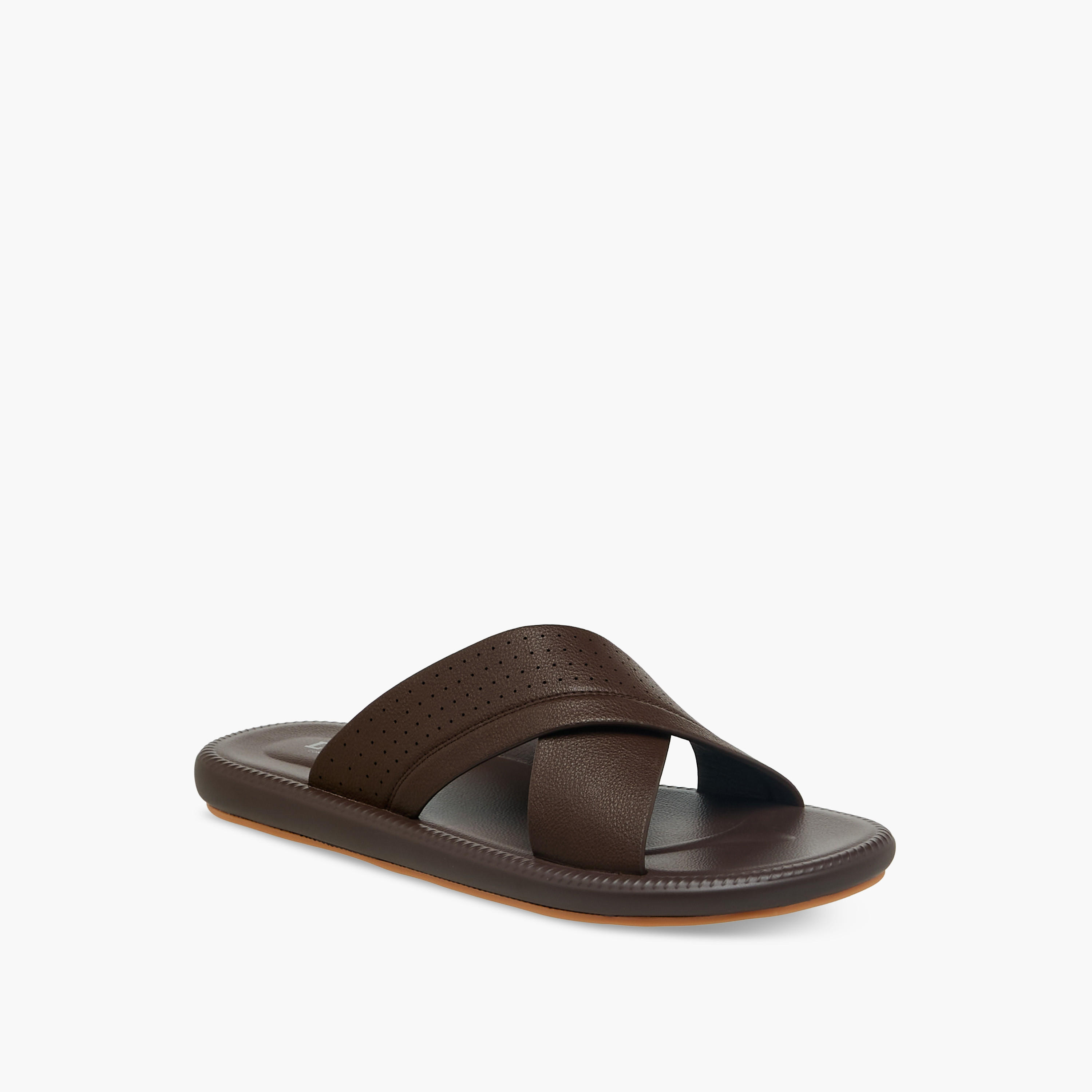 صندل مريح بحزام متقاطع للرجال من أل بي أل من شو إكسبريس-men-shoes-sandals-image-2