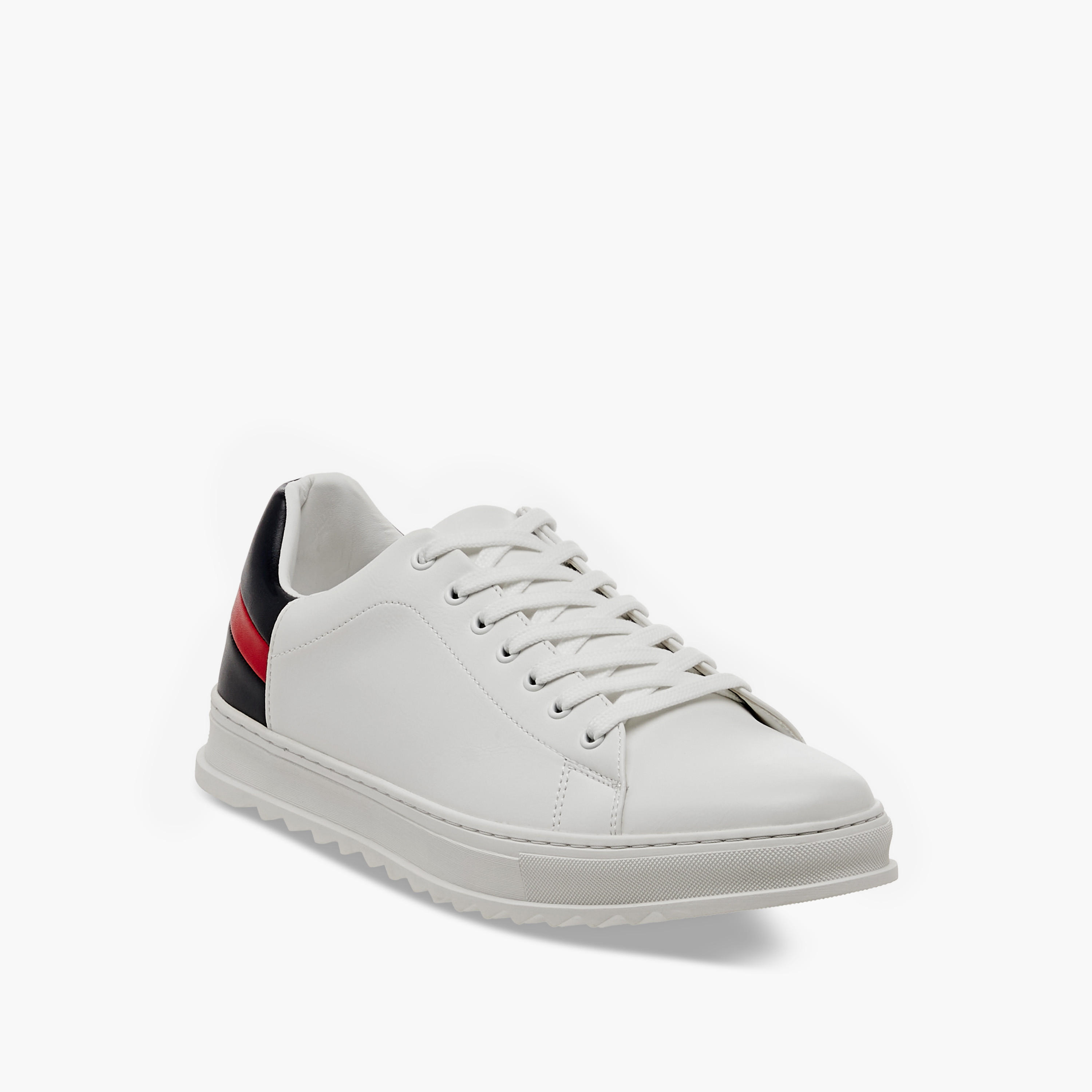 حذاء سنيكرز سادة برباط من إل بي إل من شو إكسبرس-men-shoes-sneakers-image-2