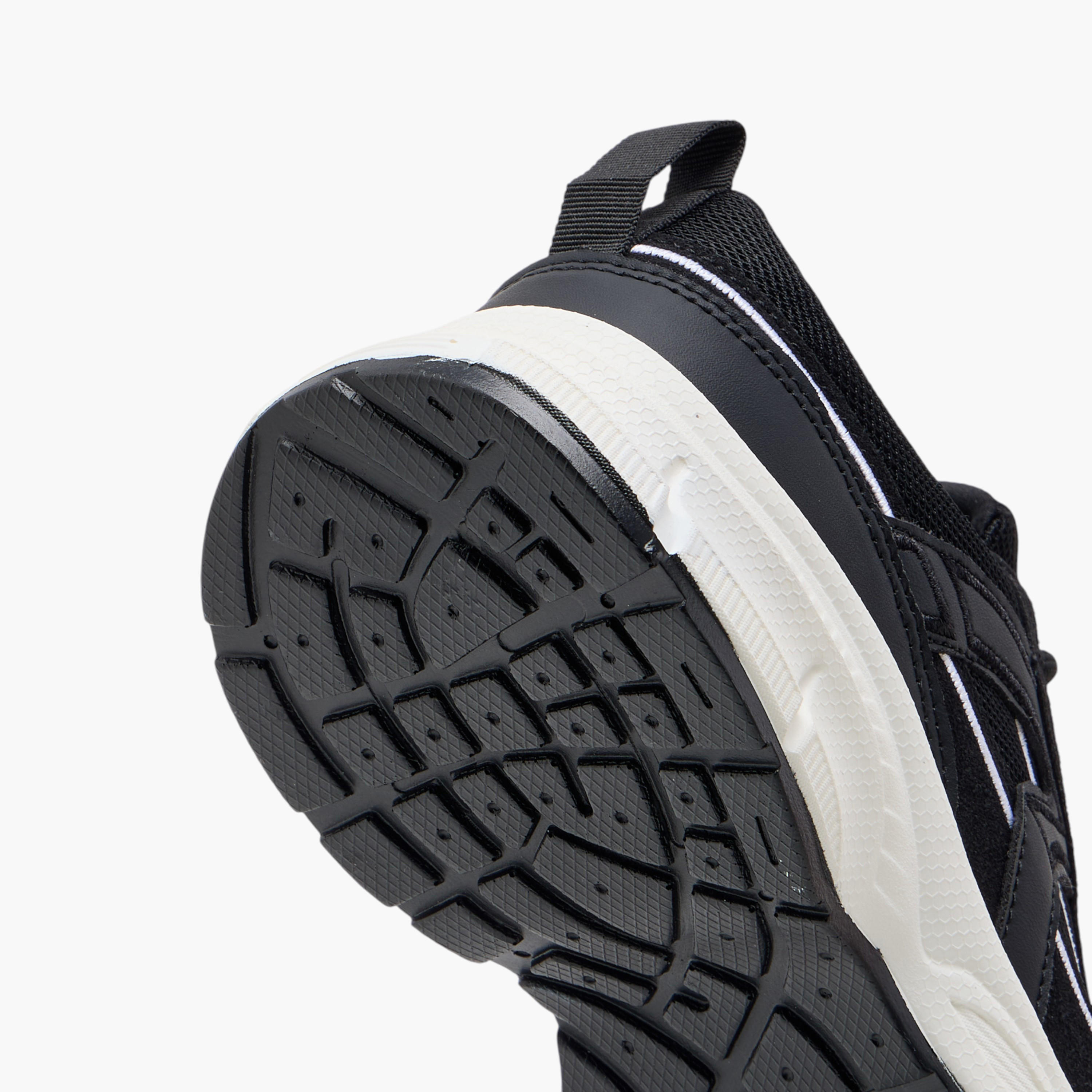 حذاء سنيكرز بألواح مع رباط إغلاق من فلورا بيلا-women-shoes-sneakers-image-5