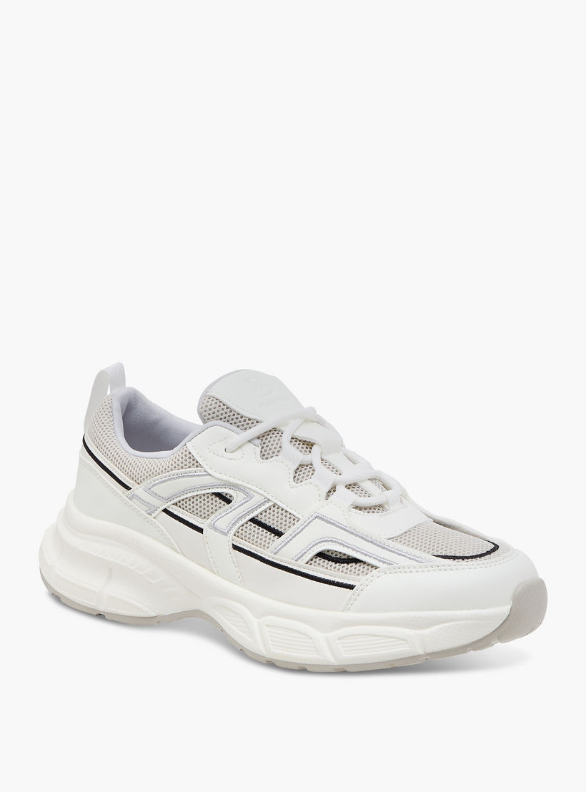 حذاء سنيكرز بألواح مع رباط إغلاق من فلورا بيلا-women-shoes-sneakers-image-2