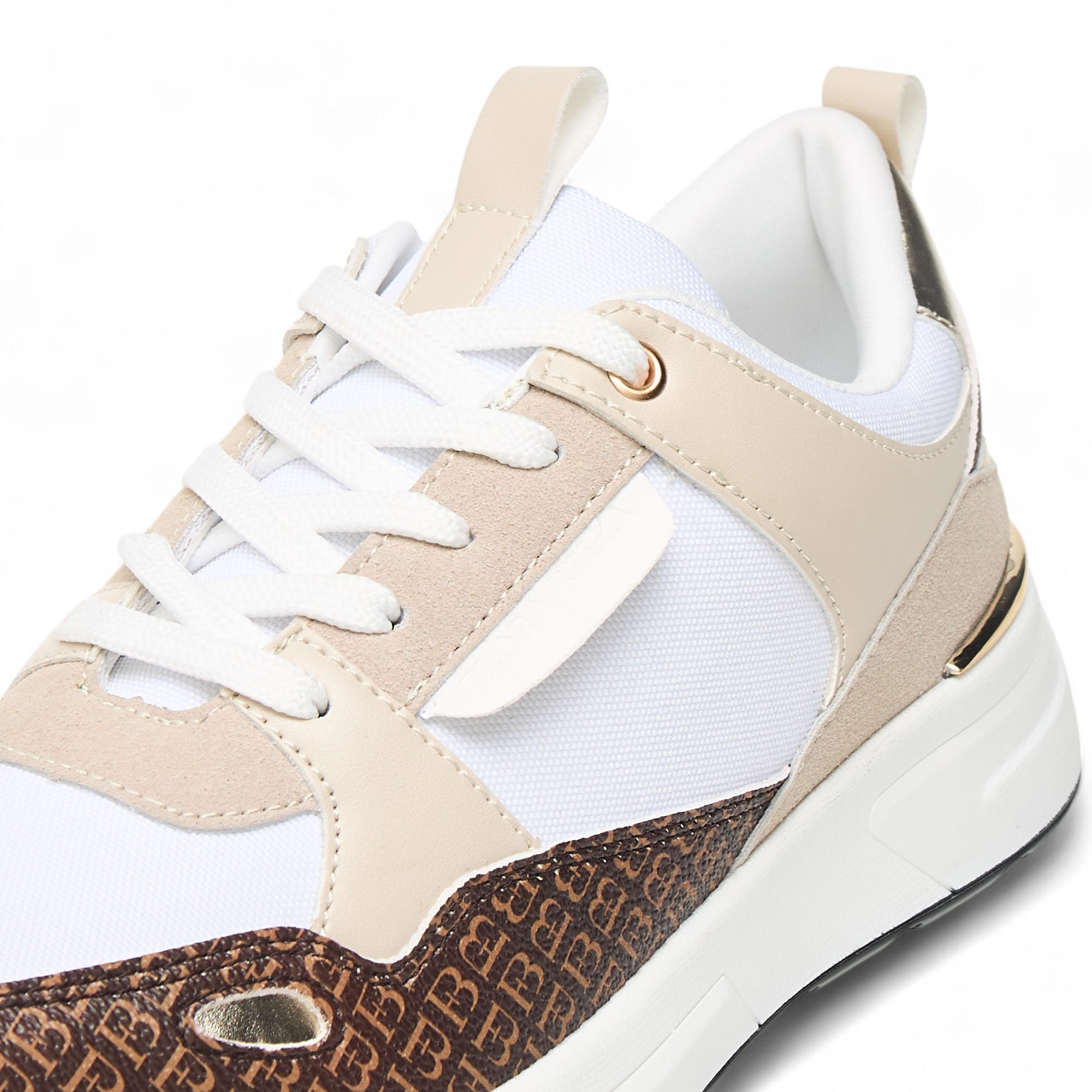 حذاء سنيكرز بطبعات مونوجرام ورباط إغلاق من فلورا بيلا-women-shoes-sneakers-image-5