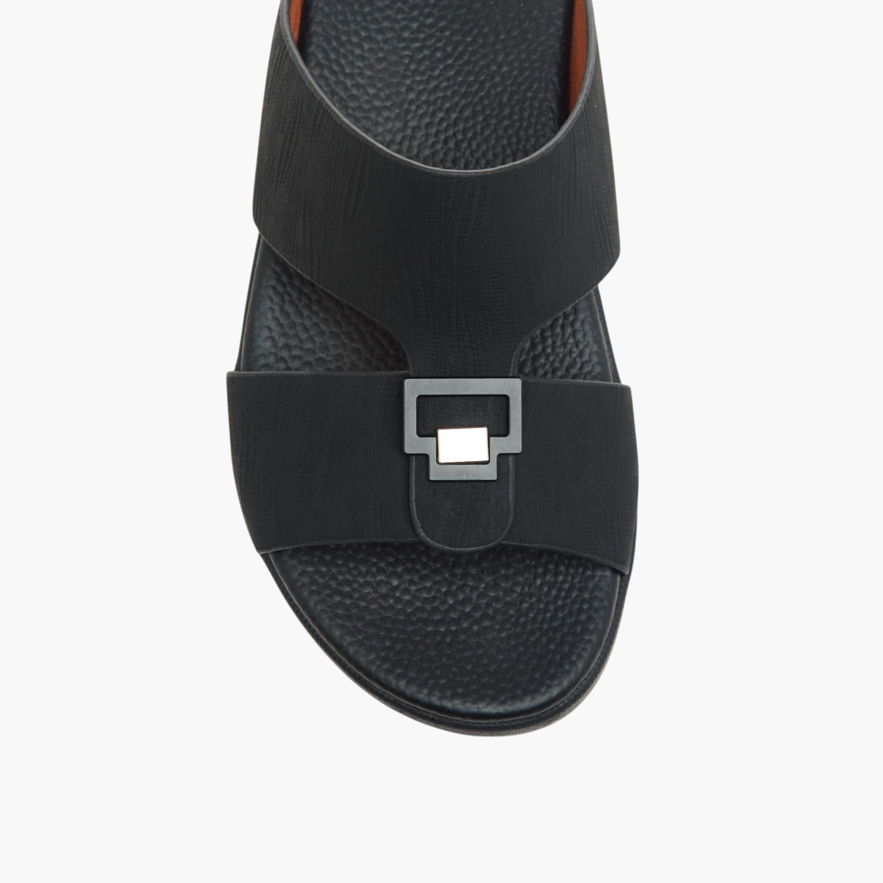 صندل عربي سهل الارتداء بزينة معدنية إل بي إل من شو إكسبريس-boys-shoes-sandals-image-3
