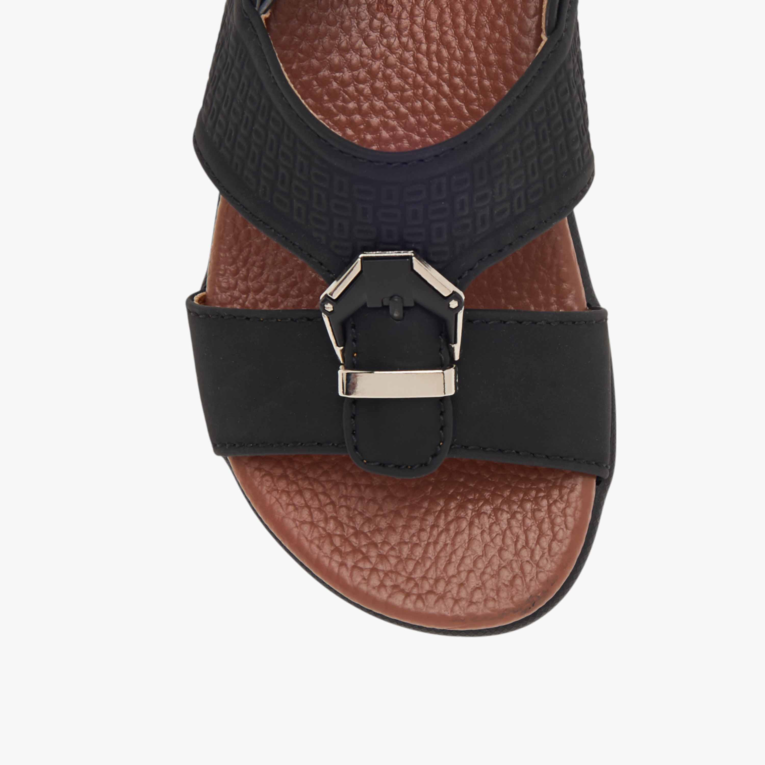 صندل عربي بارز الملمس بشريط إغلاق لاصق إل بي إل من شو إكسبريس-boys-shoes-sandals-image-3