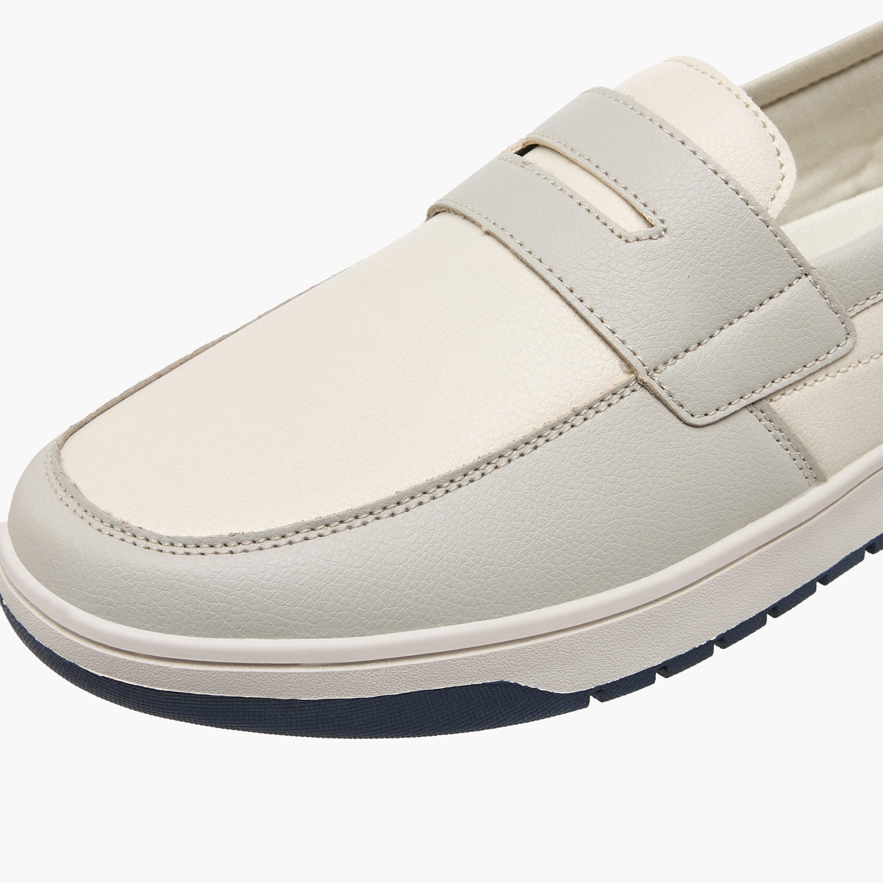 حذاء لوفرز سهل الارتداء بشعار للرجال من كابا-men-shoes-loafersandmoccasins-image-4