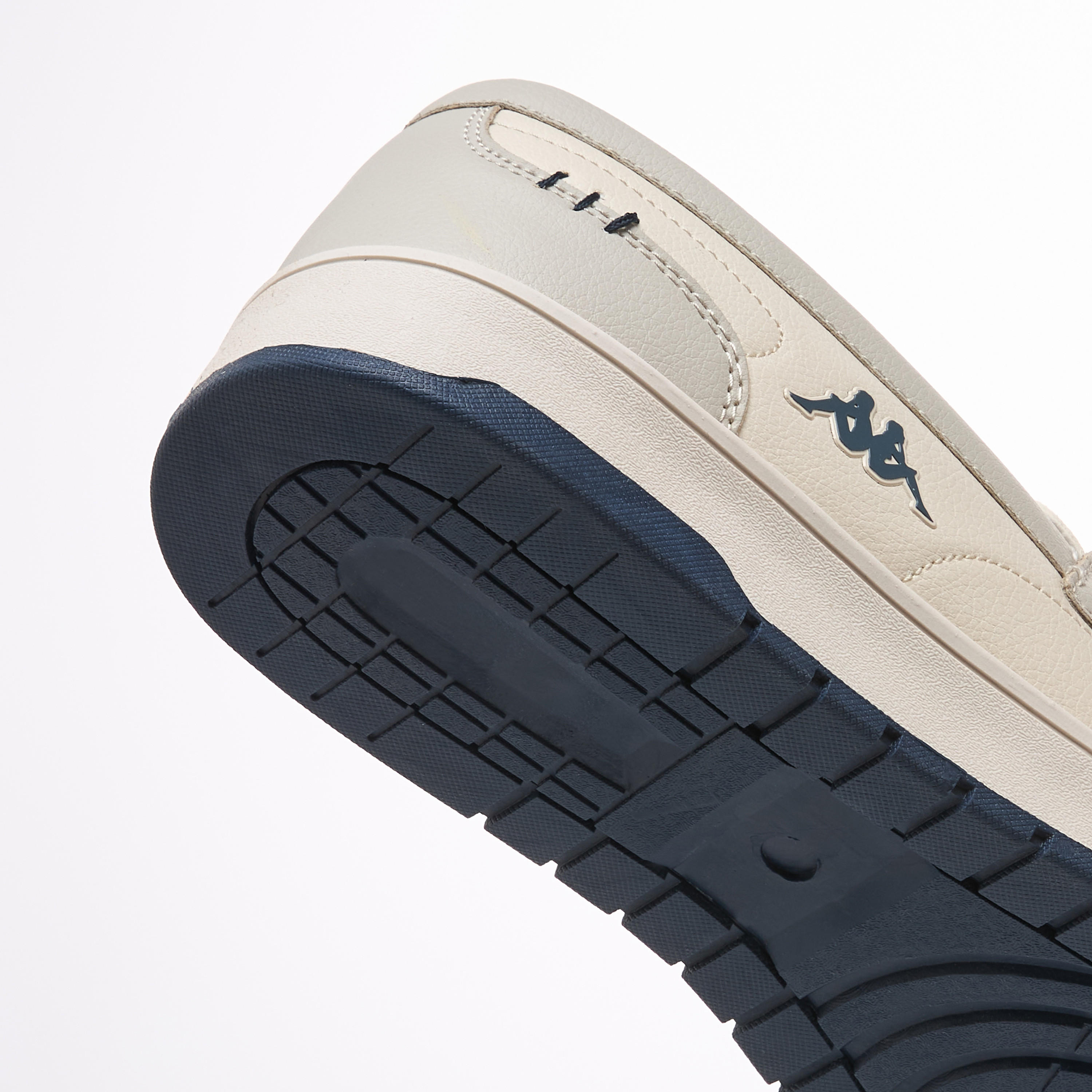 حذاء لوفرز سهل الارتداء بشعار للرجال من كابا-men-shoes-loafersandmoccasins-image-5