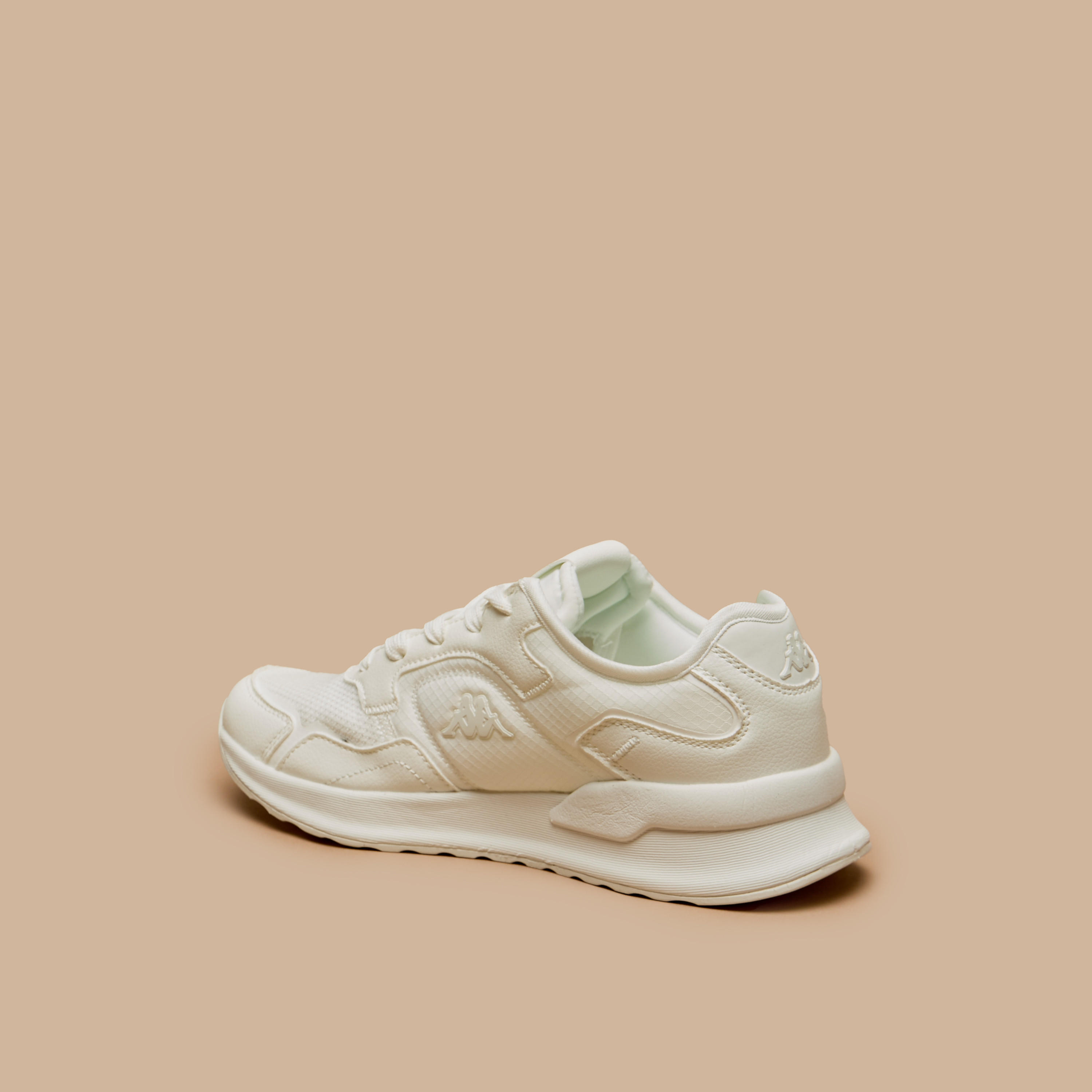 حذاء رياضي متعدد التصاميم برباط إغلاق للنساء من كانجاروز-sports-women-shoes-image-2