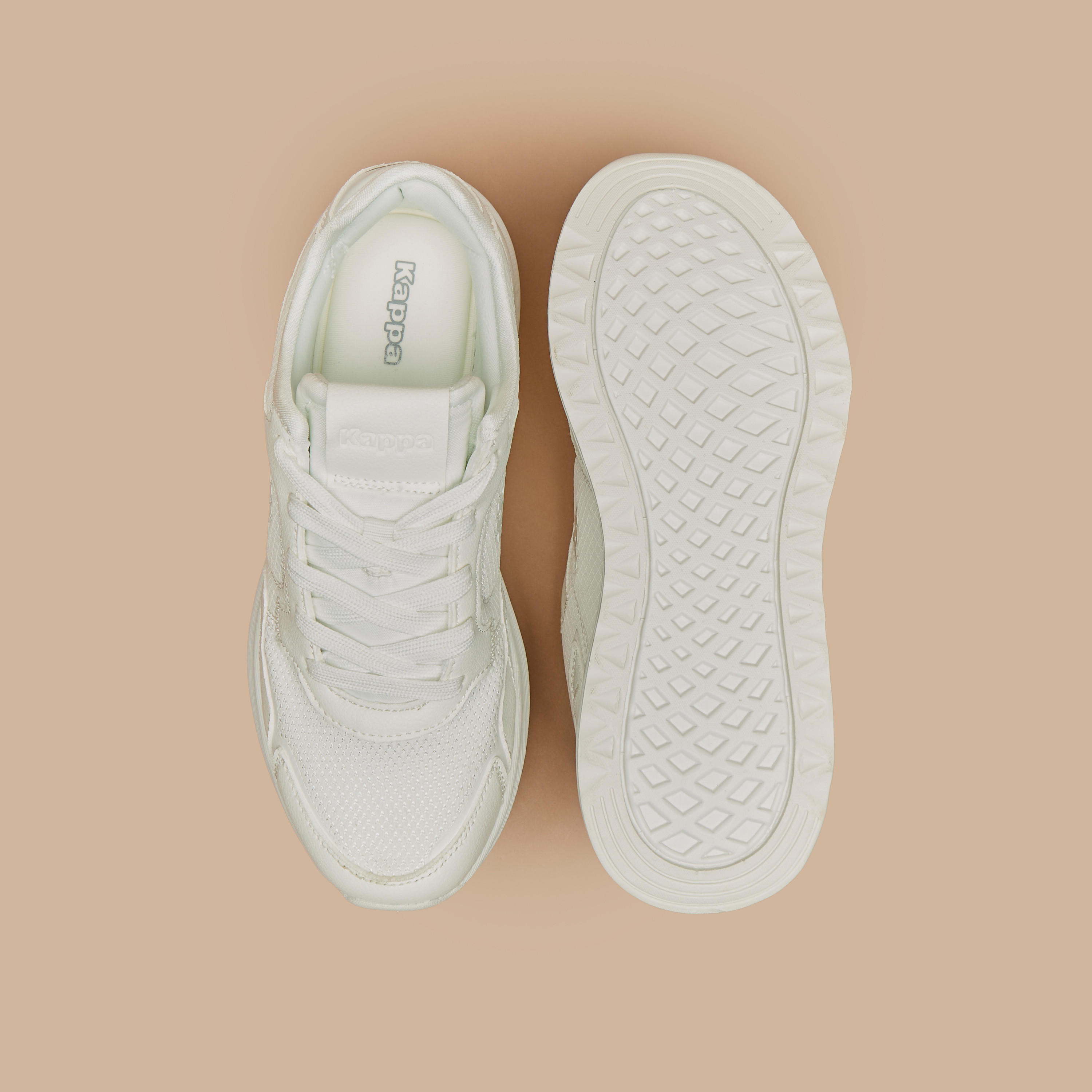 حذاء رياضي متعدد التصاميم برباط إغلاق للنساء من كانجاروز-sports-women-shoes-image-4