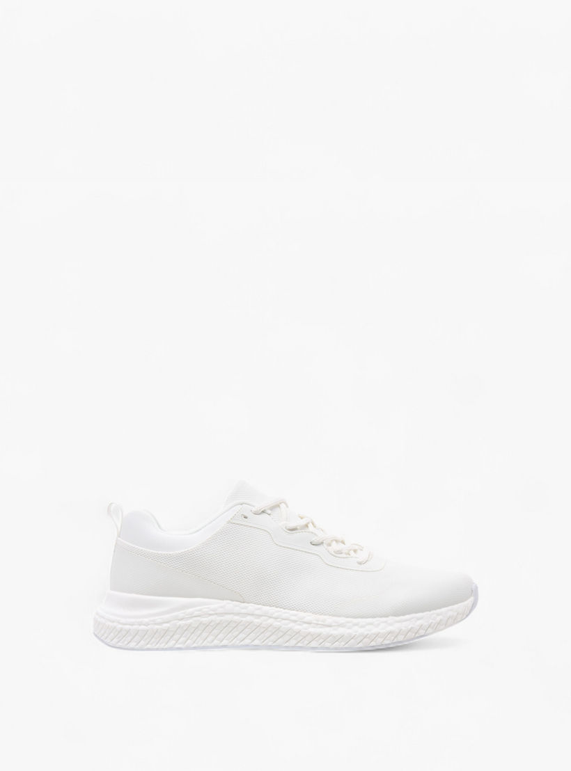 حذاء رياضي شبكي برباط إغلاق للرجال من كابا-sports-men-shoes-image-3