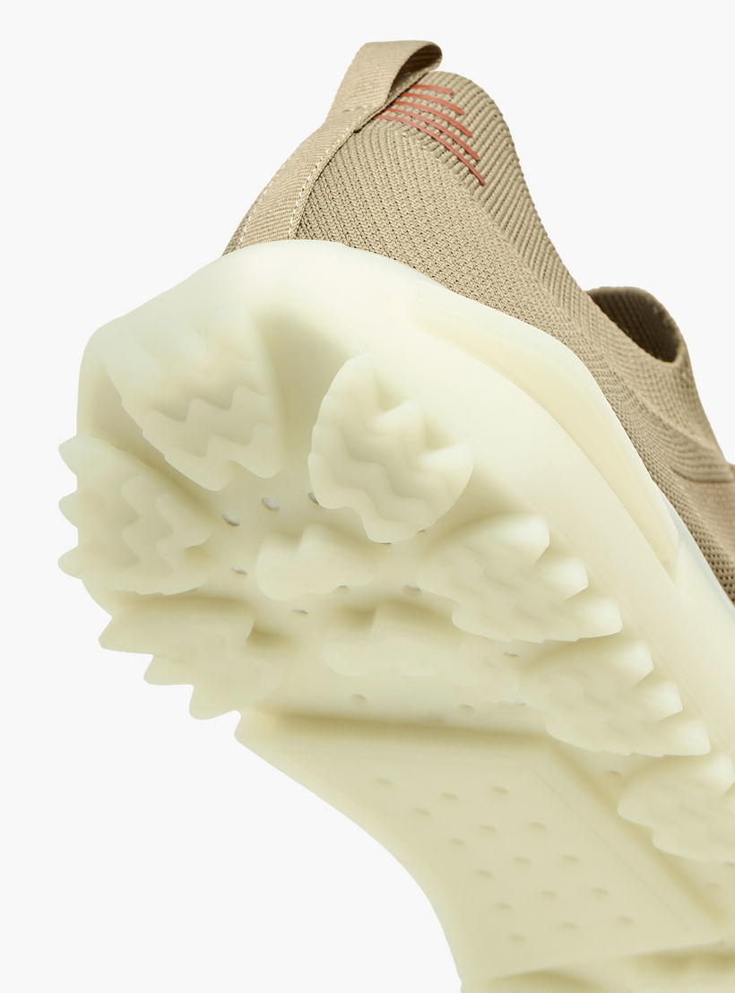 Kappa Men's Textured Lightweight Sports Shoes with Lace-Up Closure-sports-men-shoes-image-5