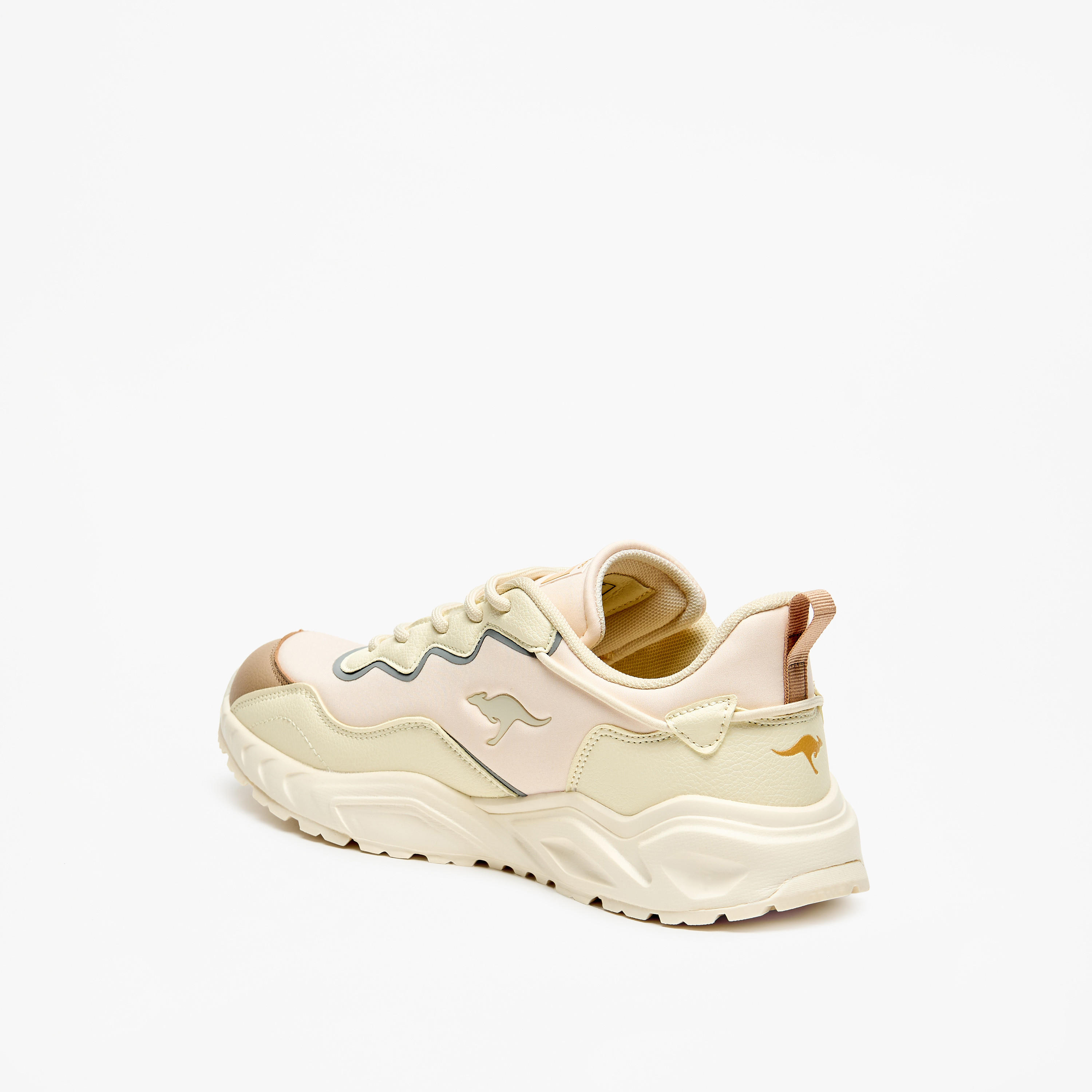 حذاء رياضي برباط إغلاق وقوالب ملونة للنساء من كانجاروز-sports-women-shoes-image-2
