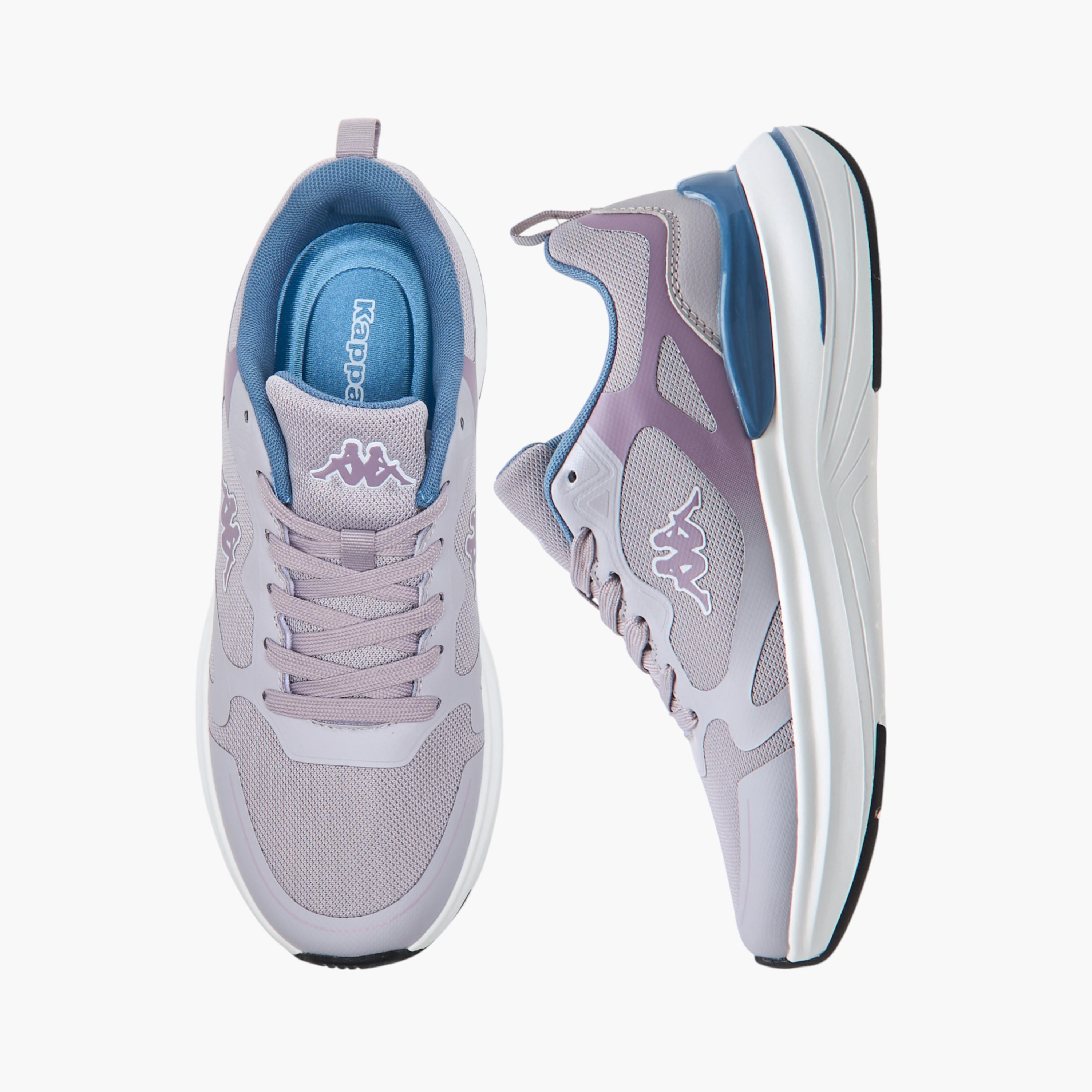 حذاء رياضي برباط إغلاق وتفاصيل الشعار للنساء من كابا-women-shoes-sports-image-1