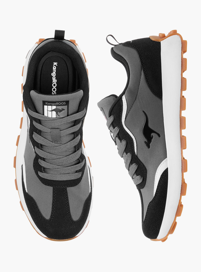 حذاء رياضي بألواح ورباط إغلاق للنساء من كانجاروز-women-shoes-sports-image-1